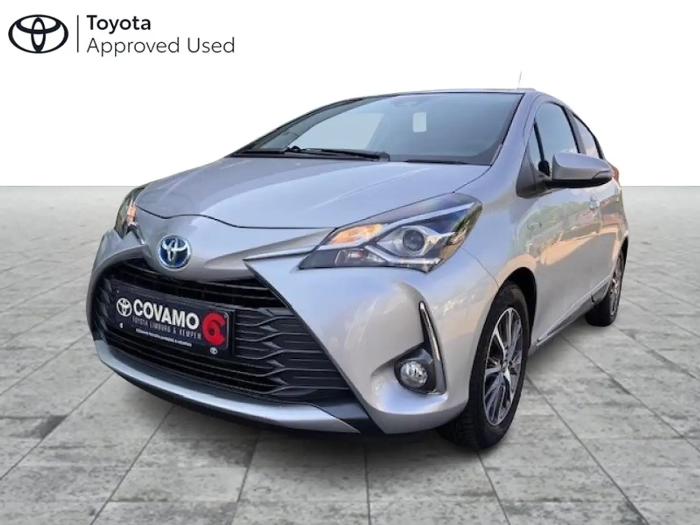 Toyota Yaris YARIS1.5HSD/Y20 Plateado - 1
