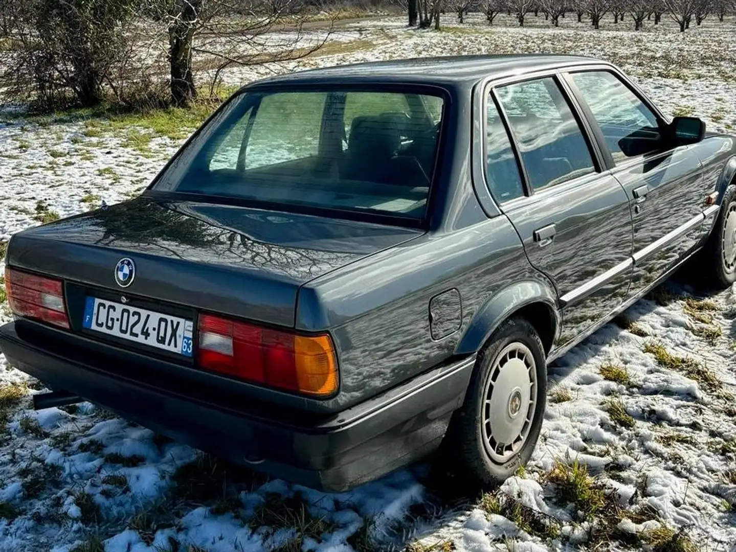BMW 316 SERIE 3 E30 (07/1987-06/1991)  A siva - 2