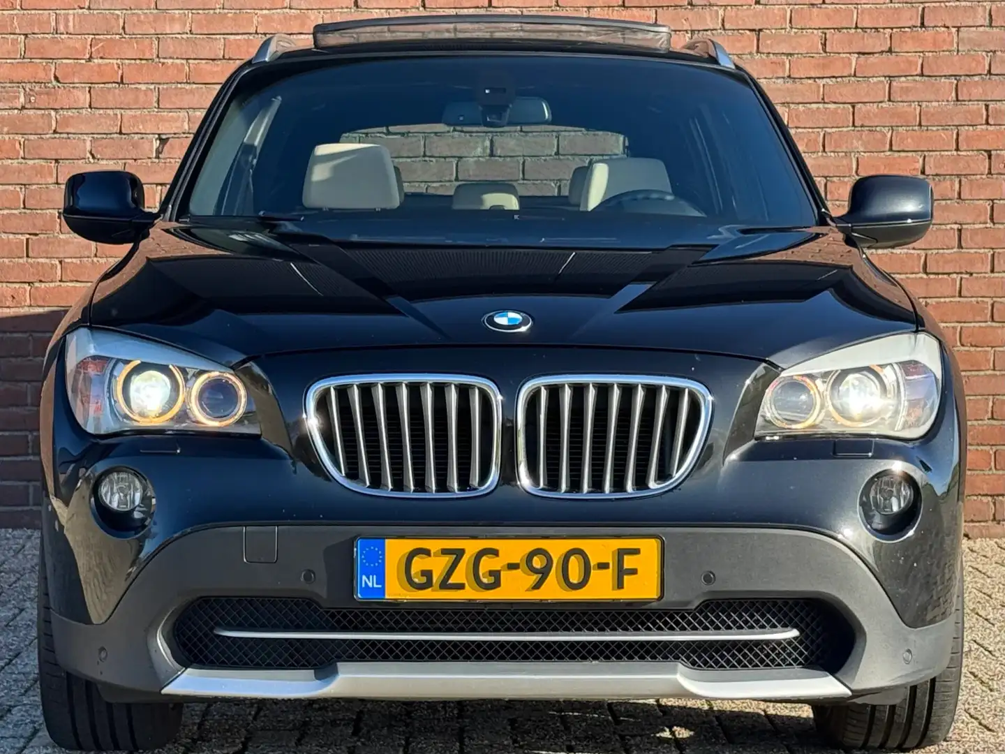 BMW X1 xDrive23d EXECUTIVE | LEDER! | PANODAK! | NAVI-PRO Noir - 2