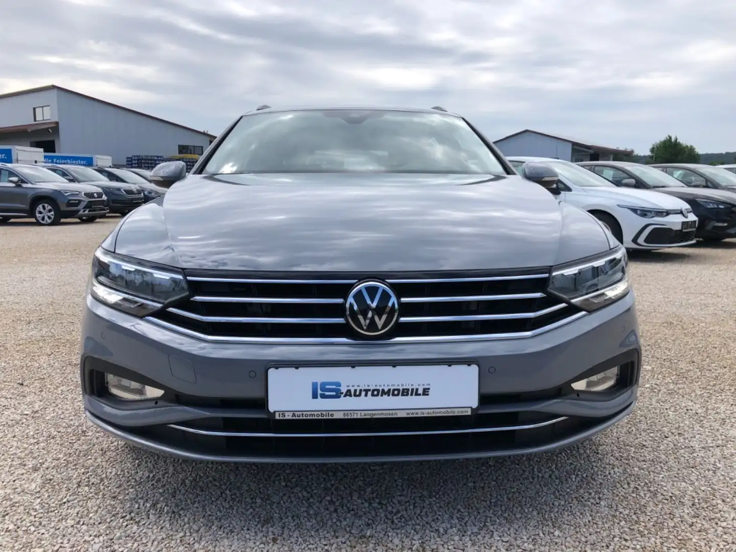 Volkswagen Passat Variant Business,NAVI,LED,ACC,SHZ,DAB,RFK Grau - 2