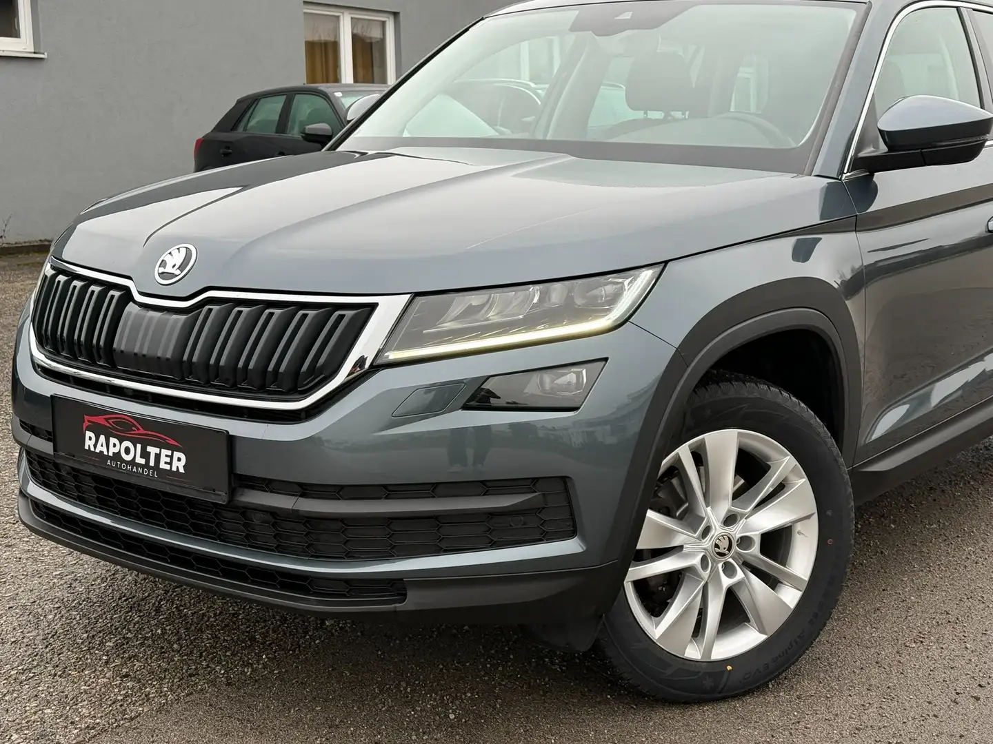 Skoda Kodiaq 2,0 TDI 4x4 Style Limited/AHV/Kamera/Pano/Keyless Grau - 2