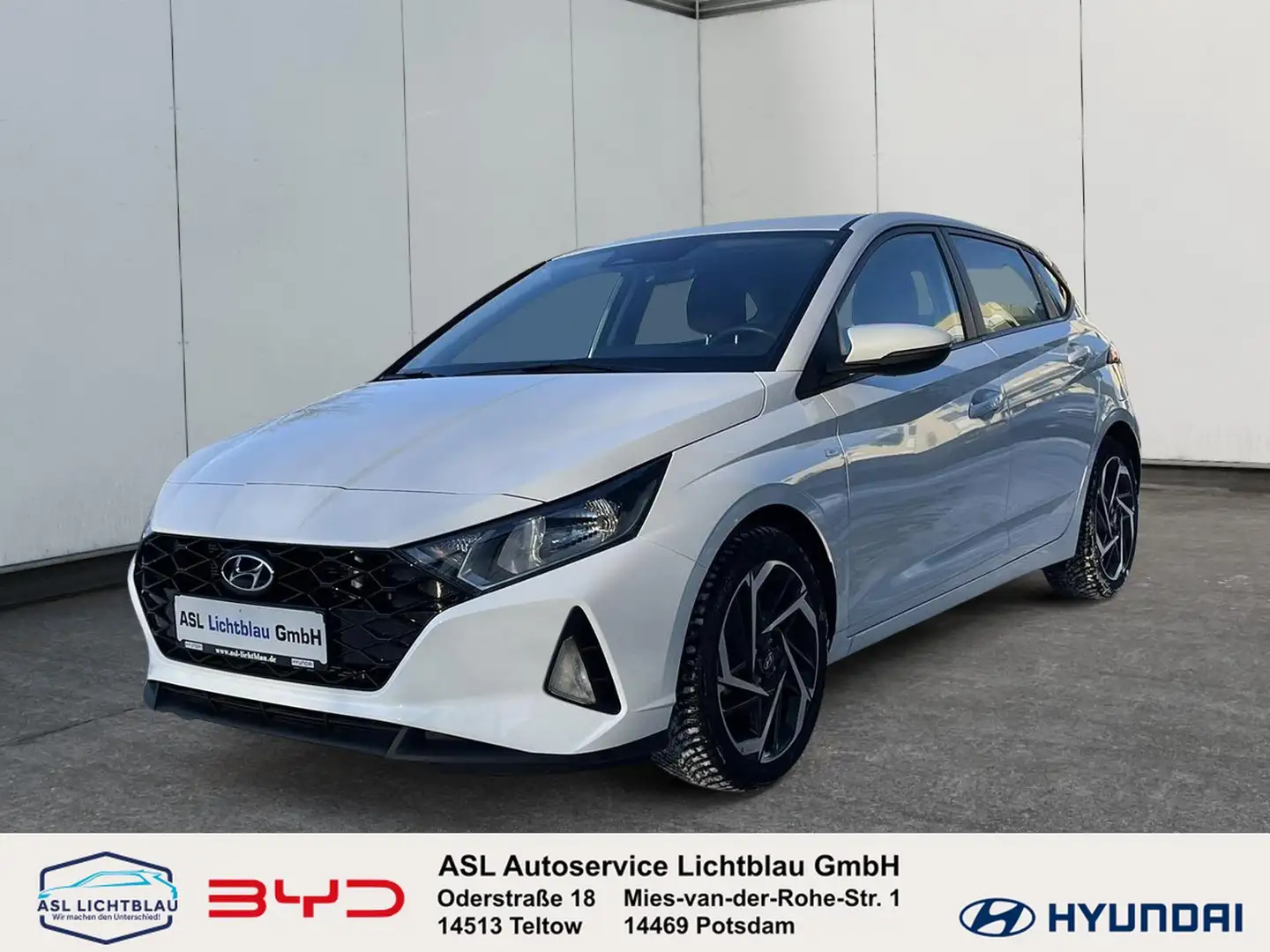 Hyundai i20 1.0 T-GDI TREND Navipaket 1.0 Blanc - 1