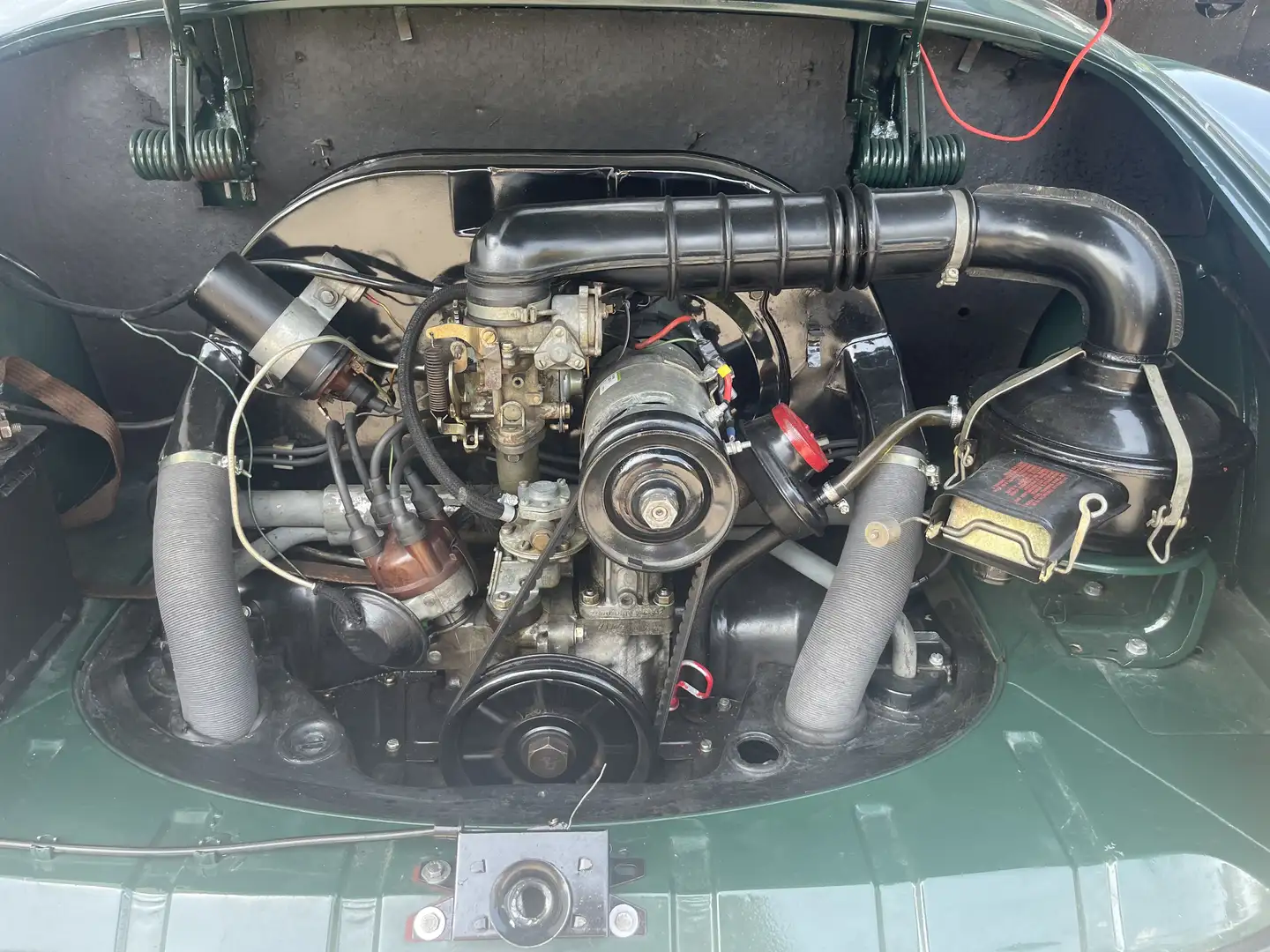 Volkswagen Karmann Ghia Voll Restauriert .. es sind viele Neuteile verbaut Grün - 2