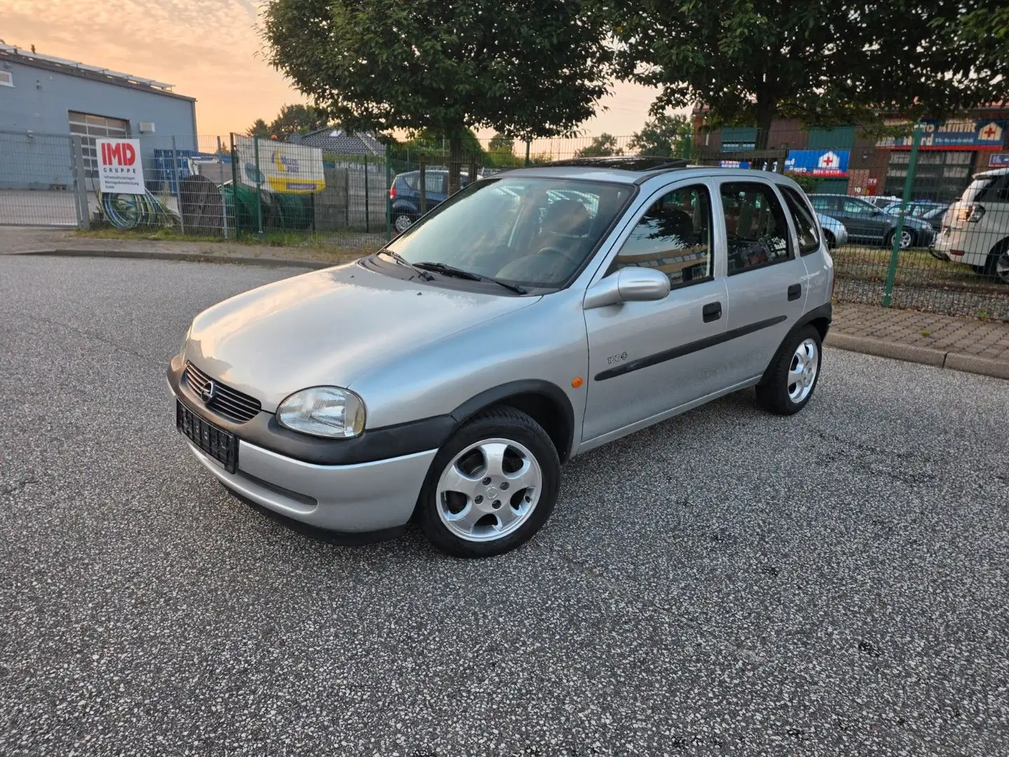 Opel Corsa 1.2 16V Edition 2000-AUTOMATIK-TÜV NEU Gris - 1