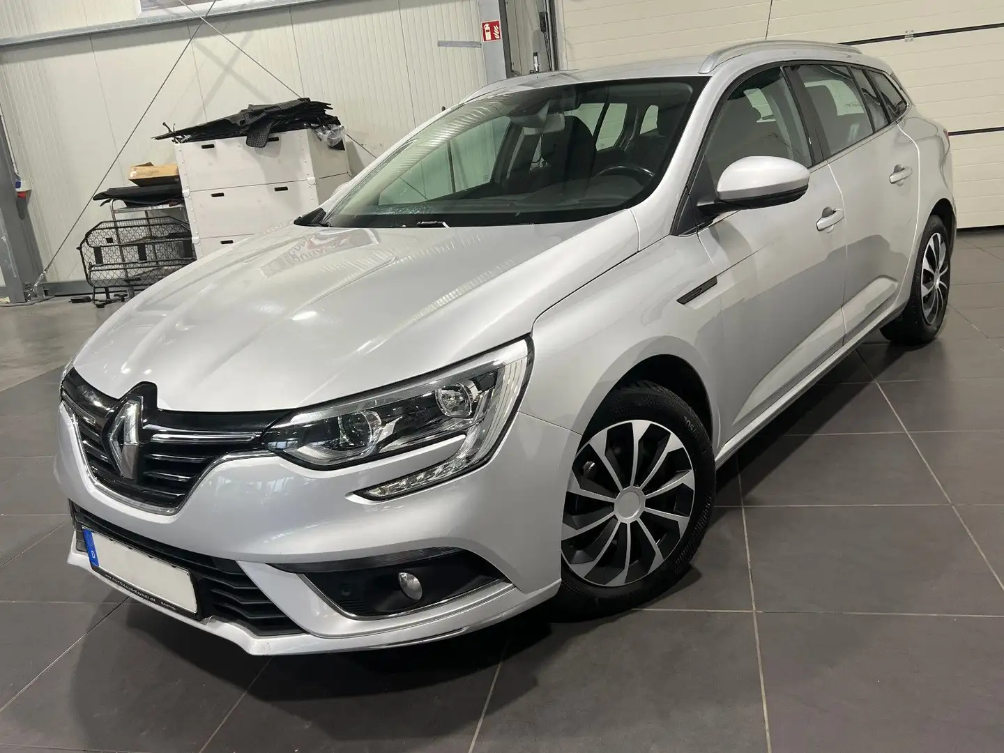 Renault Megane IV 1.5 dCi Grandtour **Navi*AHK*SHZ** Gris - 1