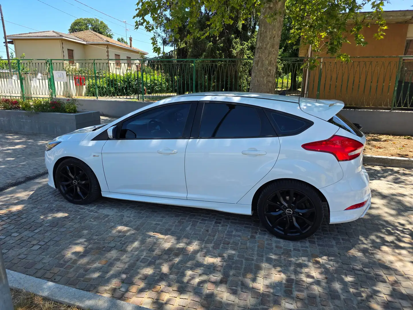 Ford Focus Focus IV 2015 5p 1.5 tdci ST-Line s Bianco - 2