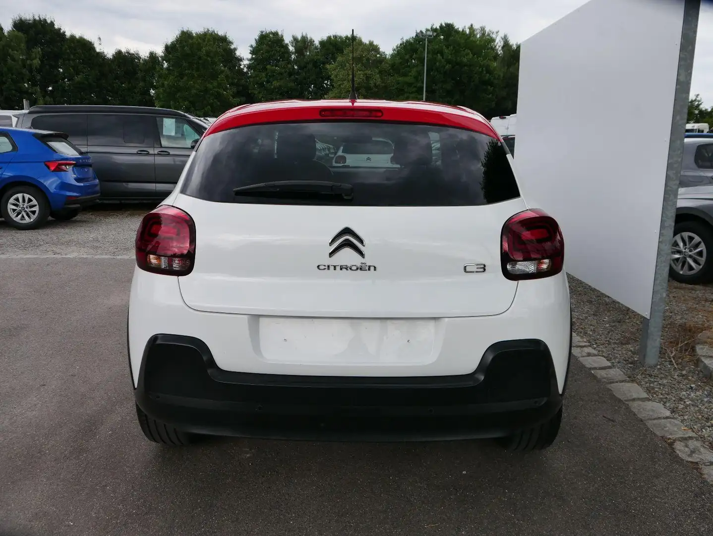 Citroen C3 PureTech 110 EAT6 Shine - S&S 110HP FWD Automatic* Rot - 2