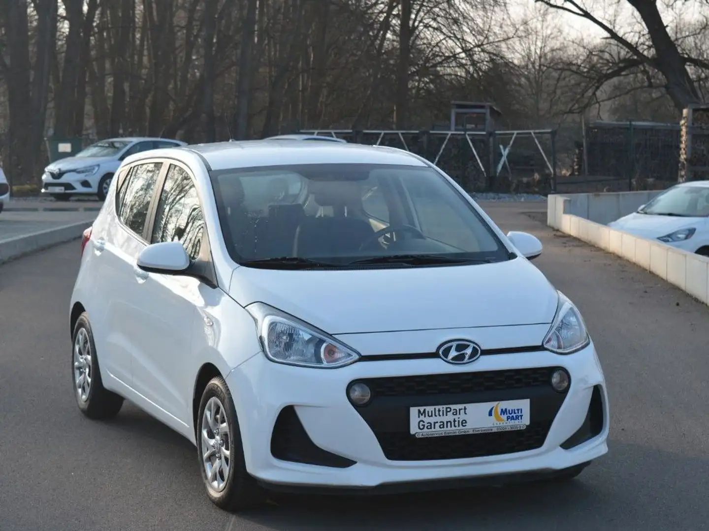 Hyundai i10 Trend Blanc - 1