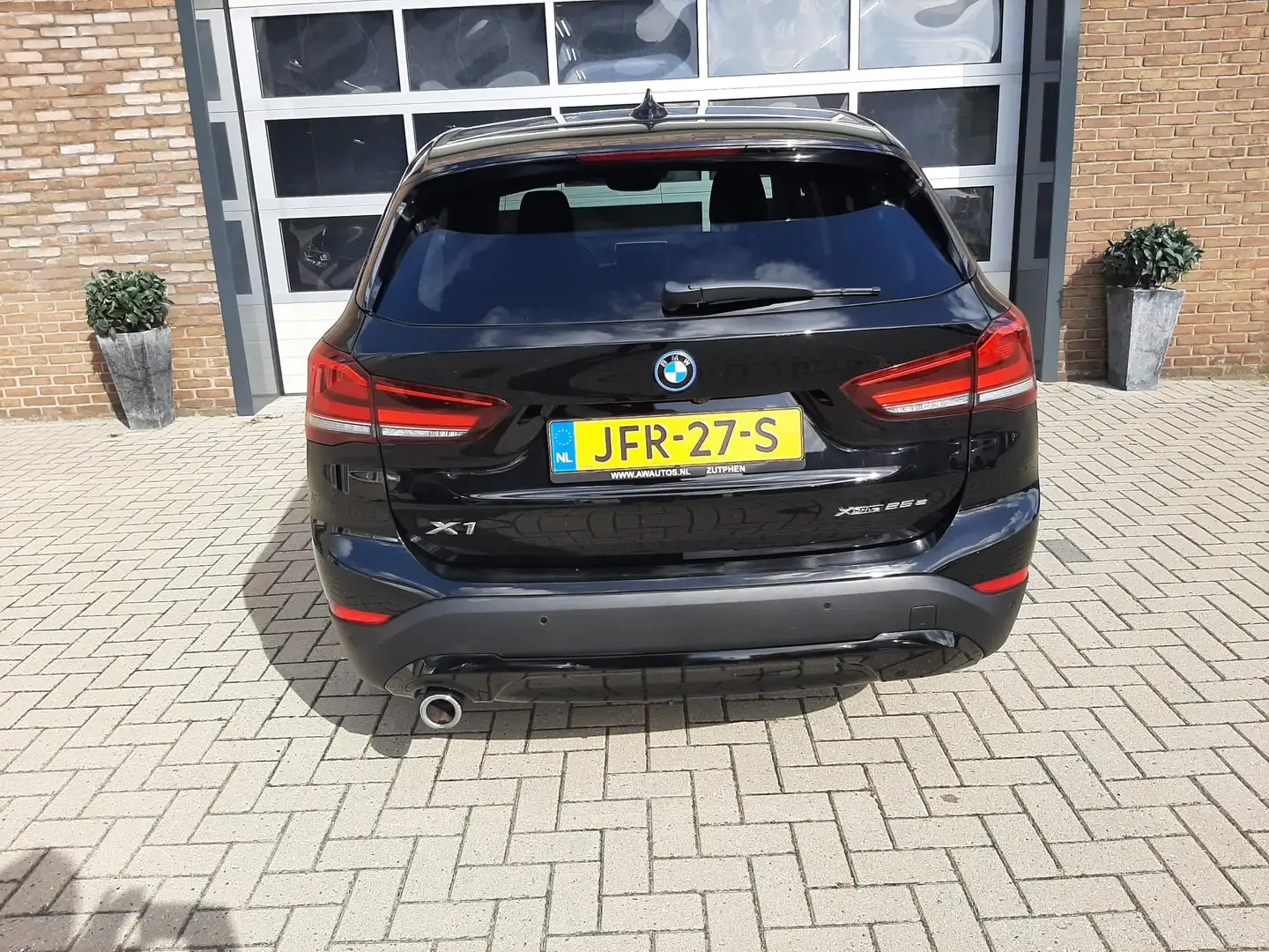 BMW X1 xDrive25e Executive trekhaak Noir - 2