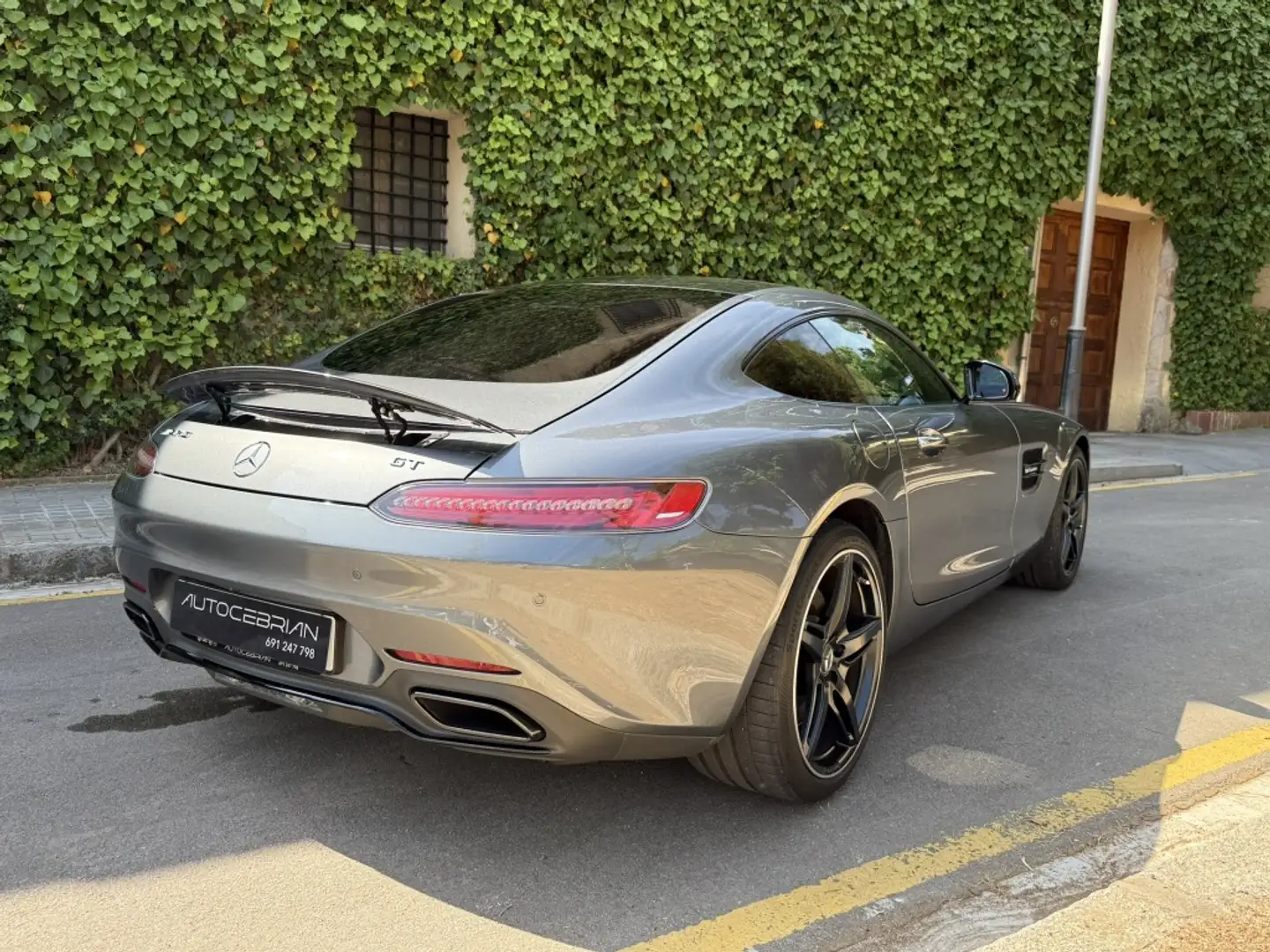 Mercedes-Benz AMG GT Coupé Gris - 2