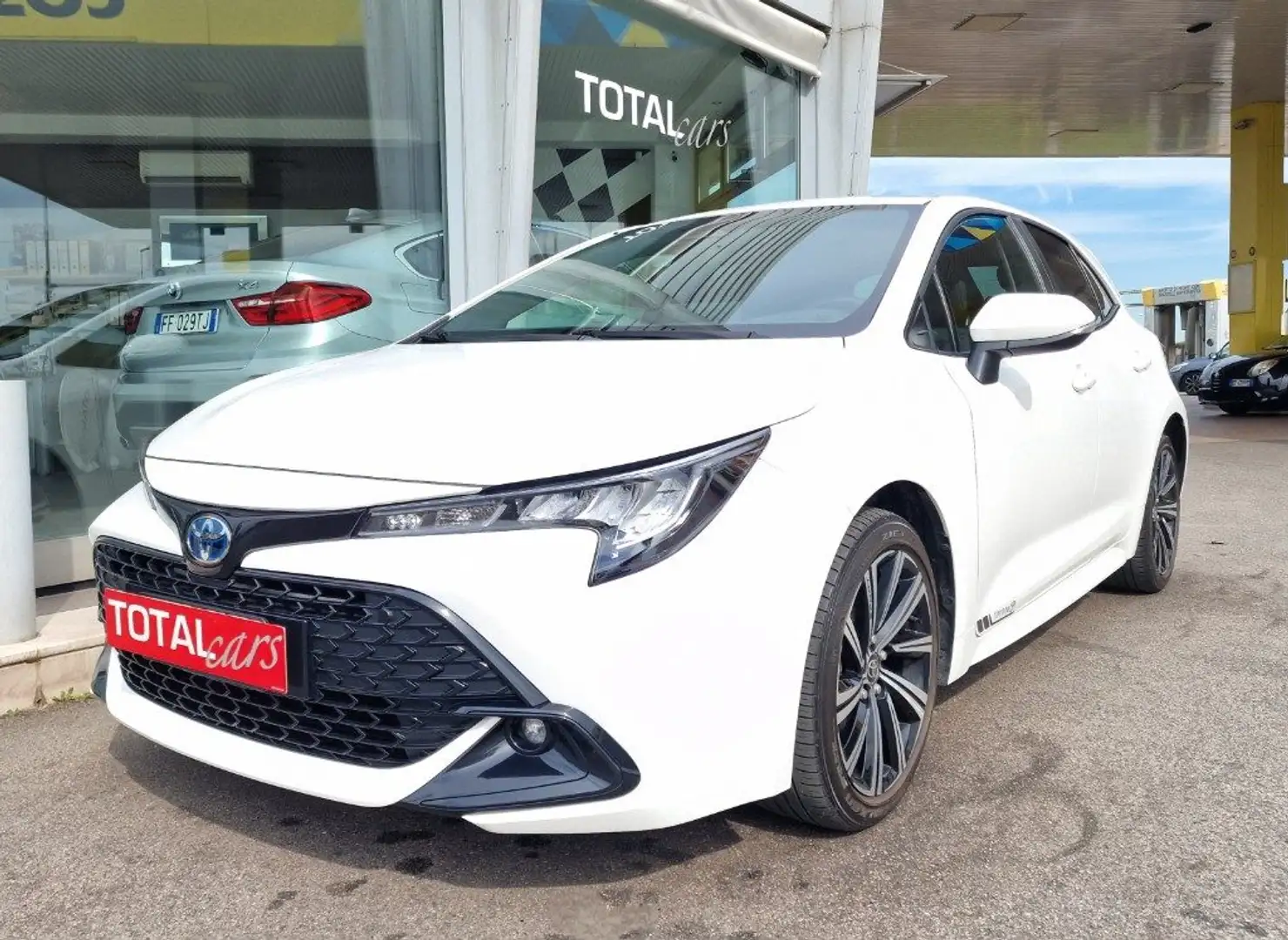 Toyota Corolla 1.8 Hybrid Active HEV Full Hybrid Bianco - 1