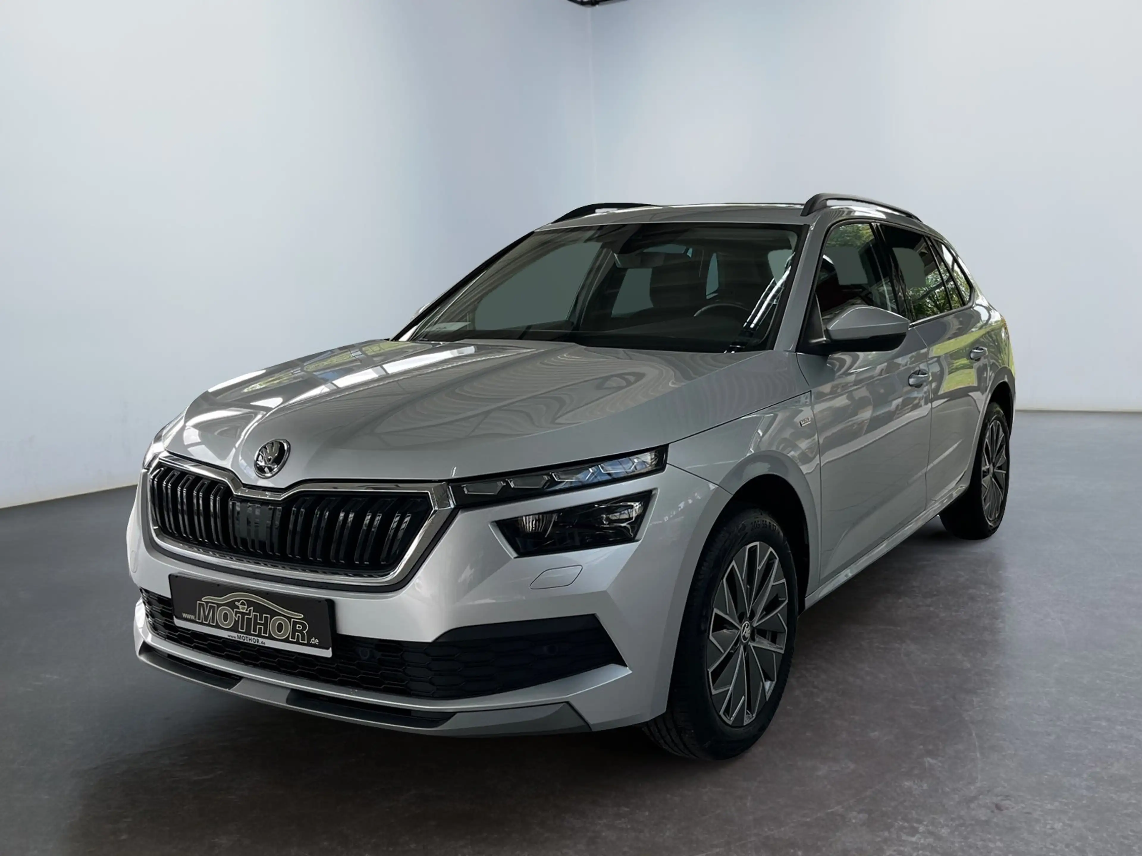 Skoda Kamiq Tour 1.0 TSI DSG Abstandstempomat — photo 2