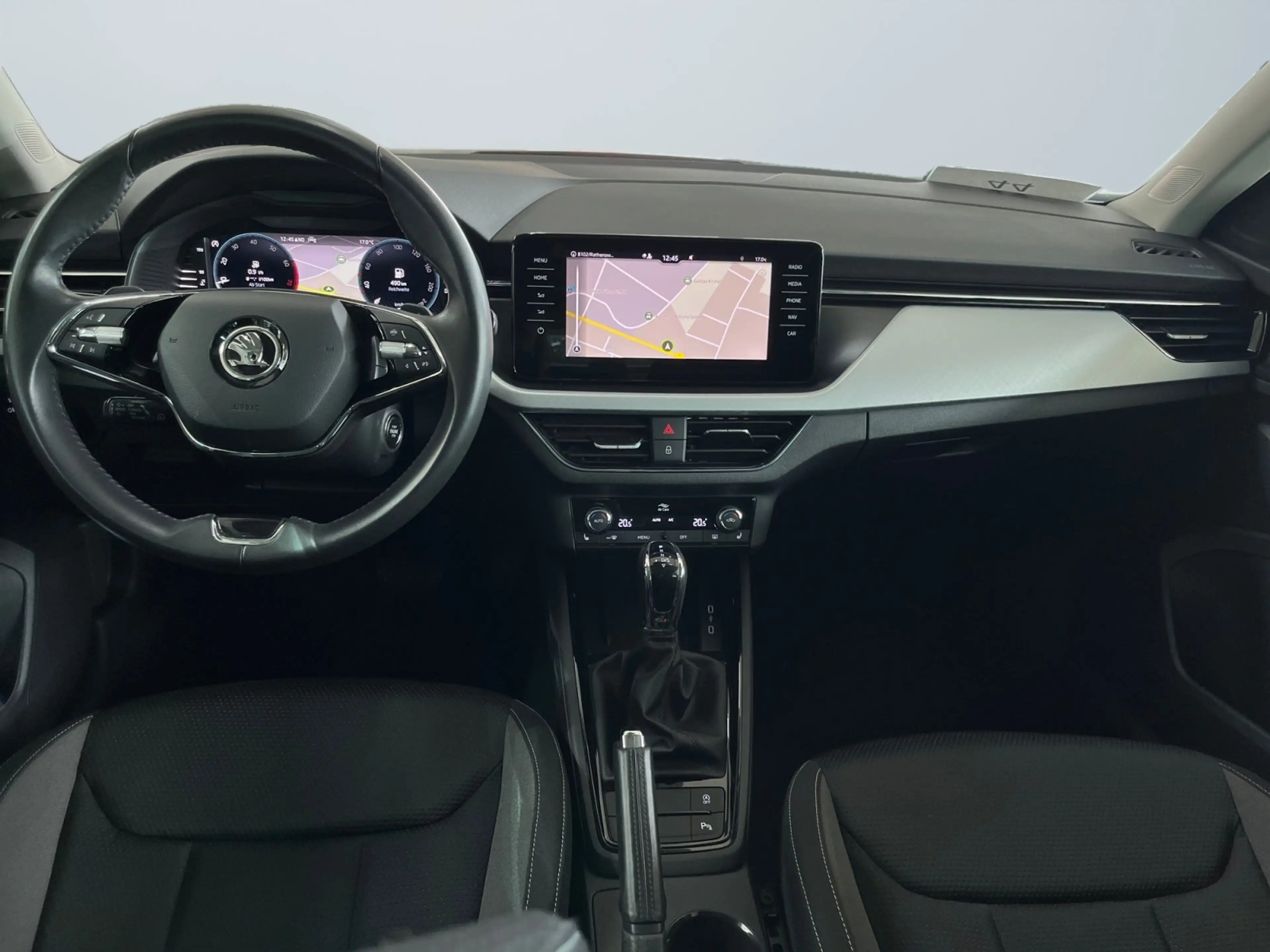 Skoda Kamiq Tour 1.0 TSI DSG Abstandstempomat — photo 8
