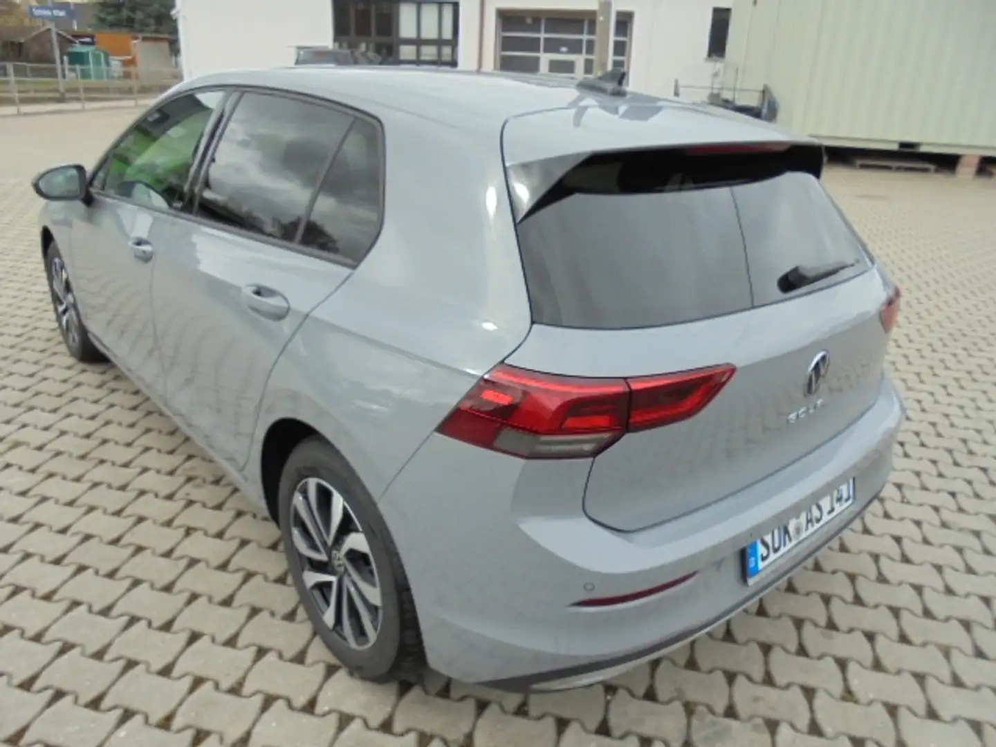 Volkswagen Golf Active Grau - 2