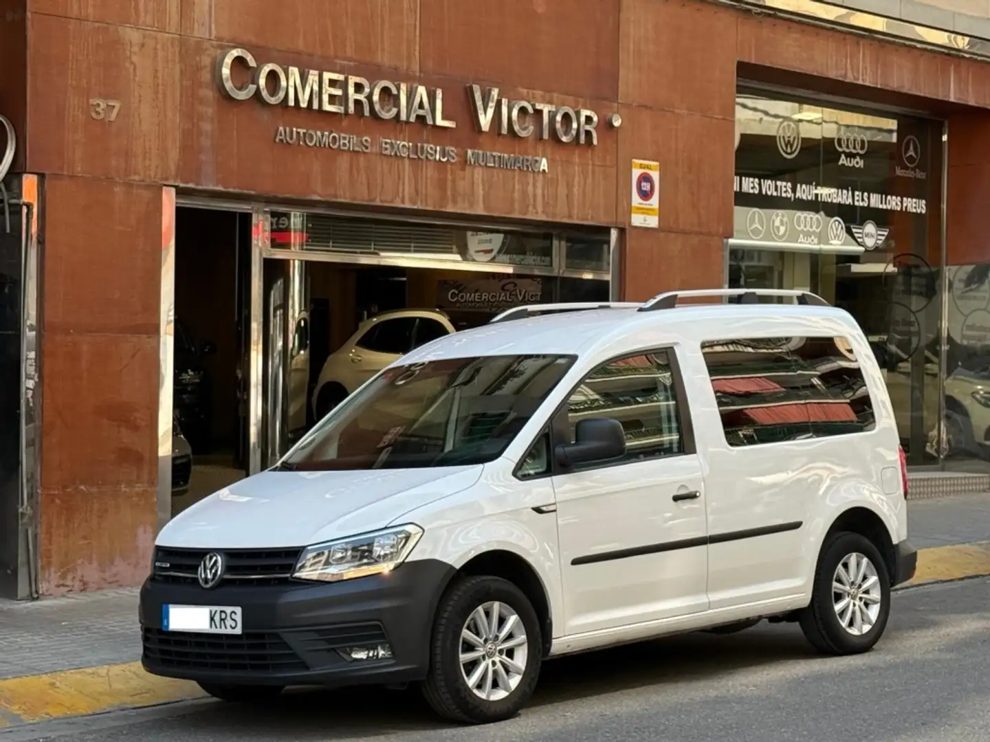Volkswagen Caddy Maxi 1.4 TGI GNC Kombi Blanco - 1