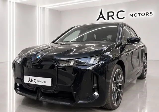 BMW iX