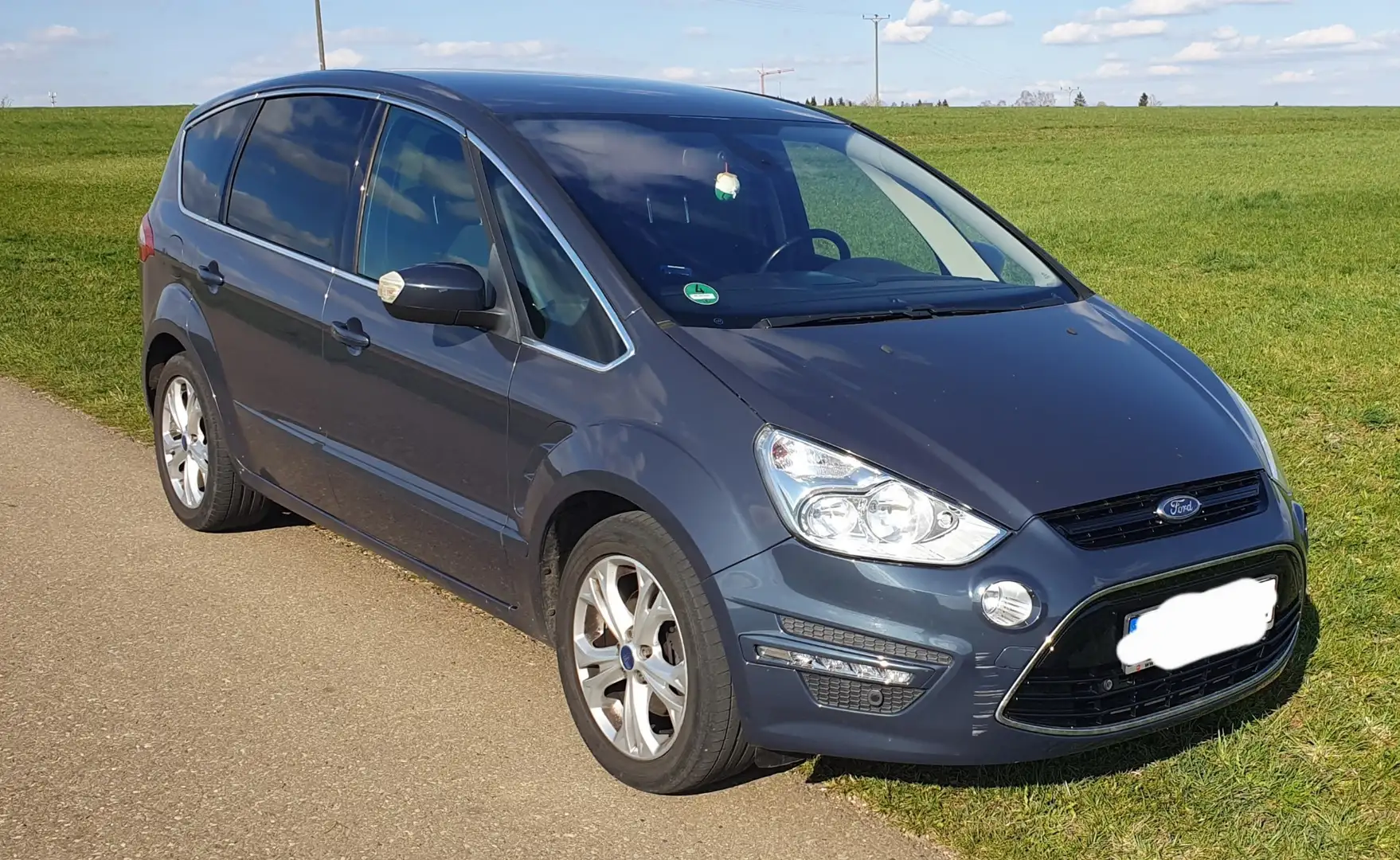 Ford S-Max Titanium (02.2010->) - 1