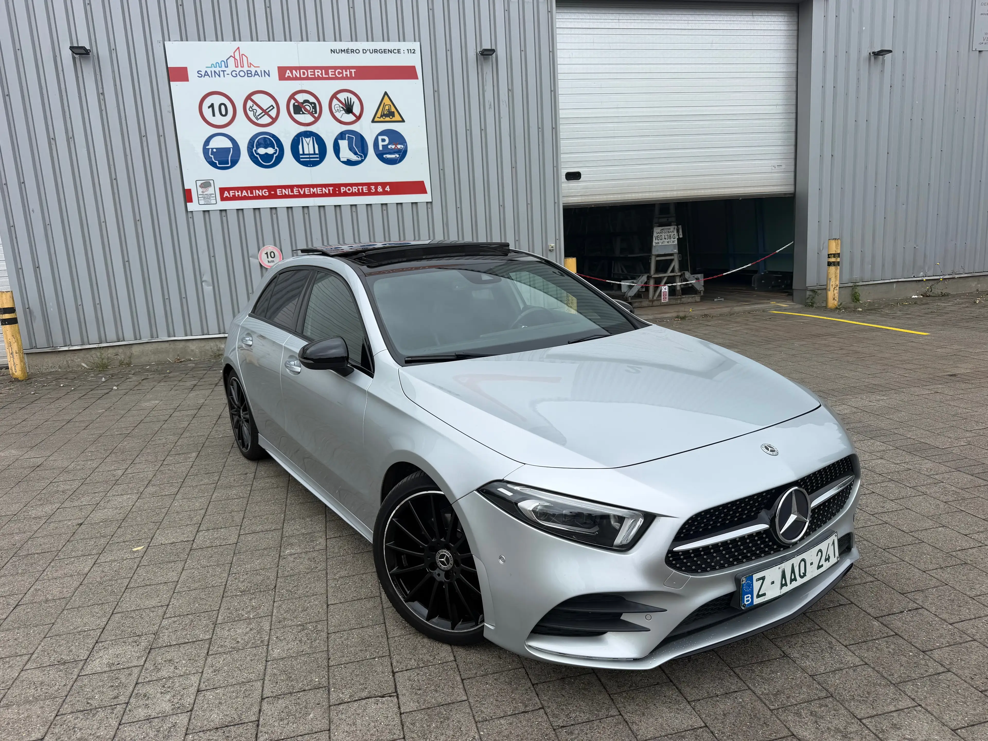 Mercedes-Benz A 180 d PACK AMG Full Options