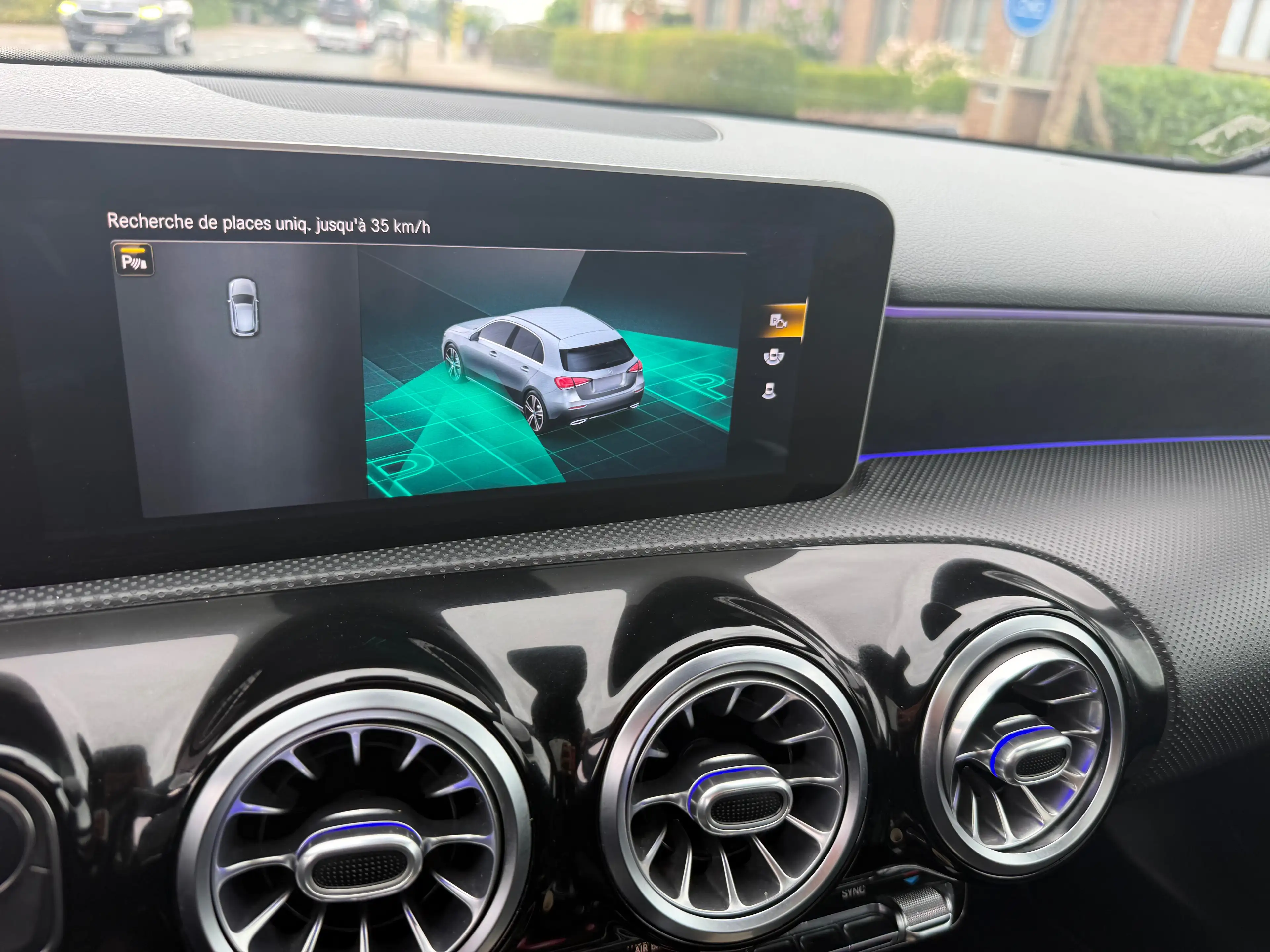 Mercedes-Benz A 180 d PACK AMG Full Options — photo 12