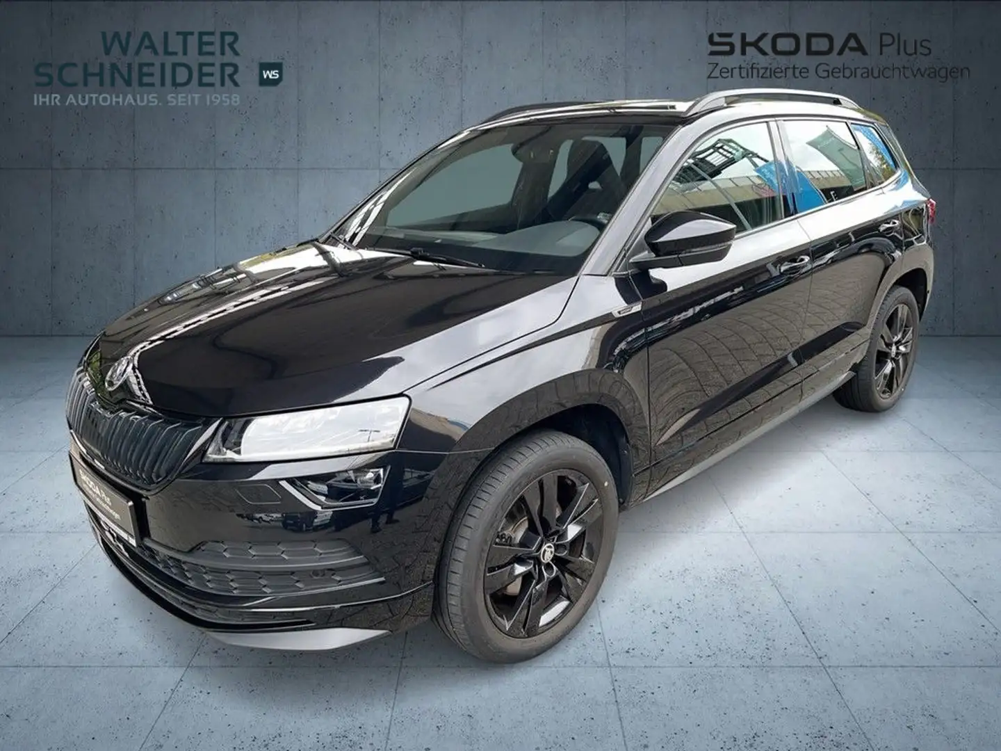 Skoda Karoq 2.0 TSI DSG 4x4 Sportline Navi AHK Pano Schwarz - 2