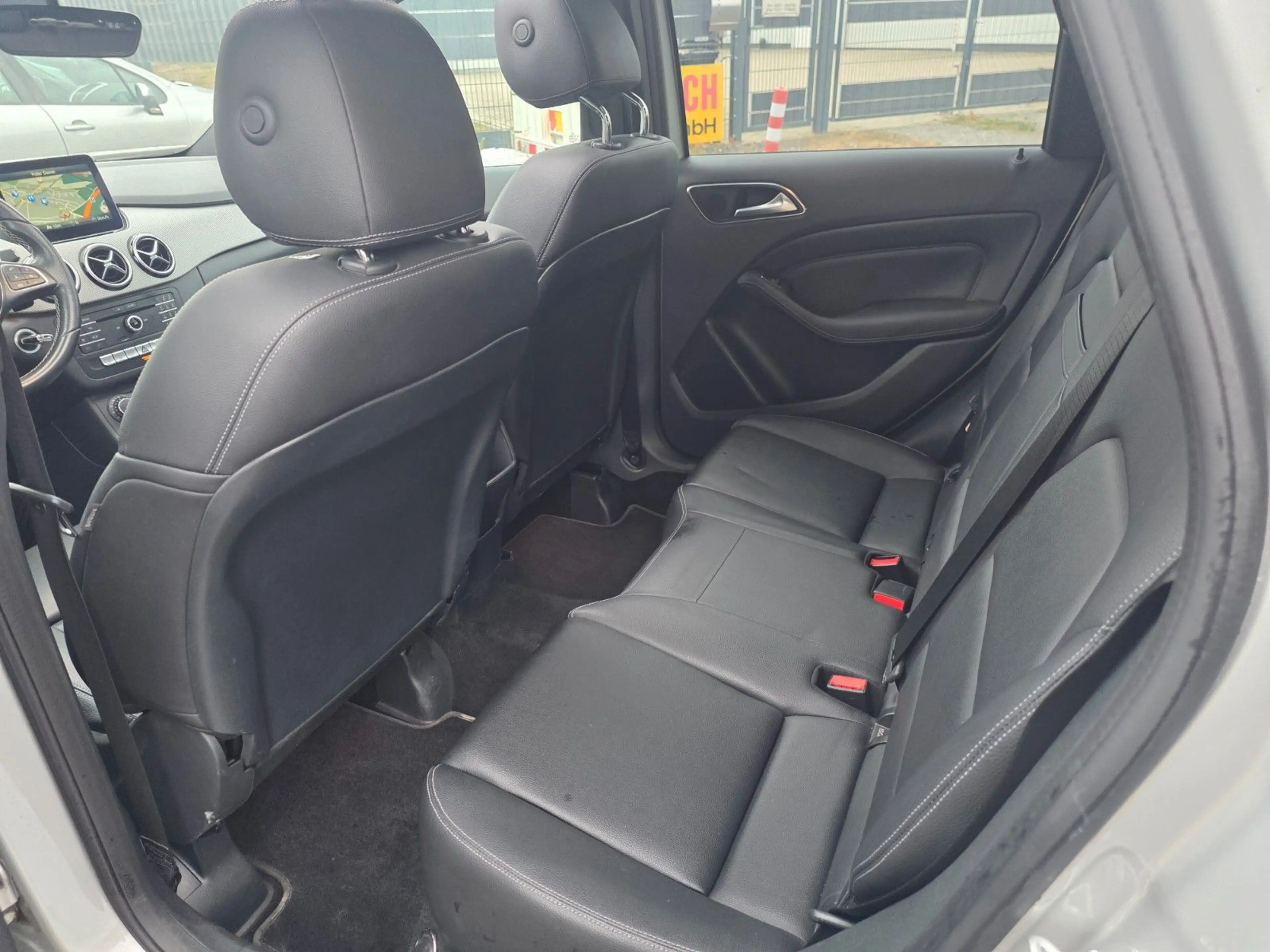 Mercedes-Benz B 220 B B 220 4Matic,Automatik — photo 8