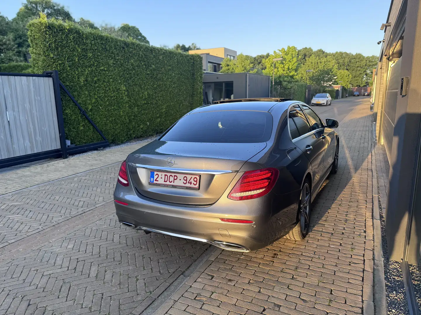 Mercedes-Benz E 220 Mercedes E220 Automaat AMG WIDESCREEN F1 FLIPPER Gris - 2
