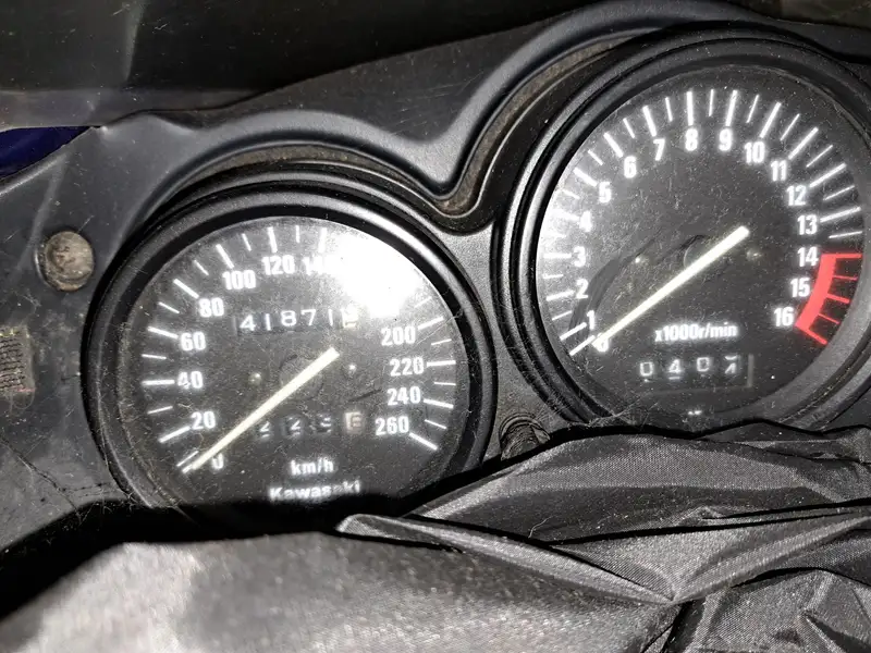 Kawasaki ZZR 600 - foto 2