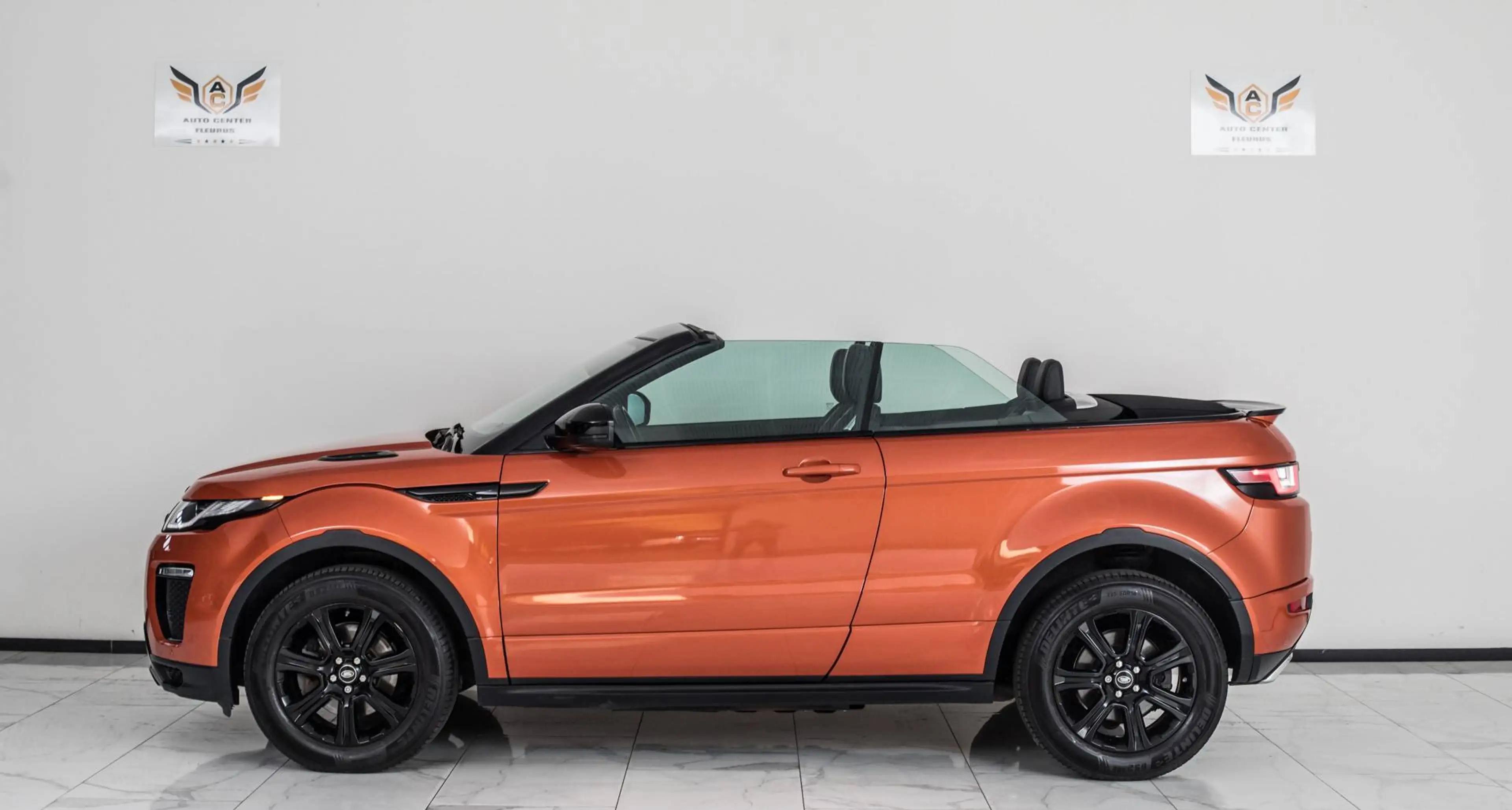 Land Rover Range Rover Evoque Cabriolet 2.0 4WD Dynamic — photo 8