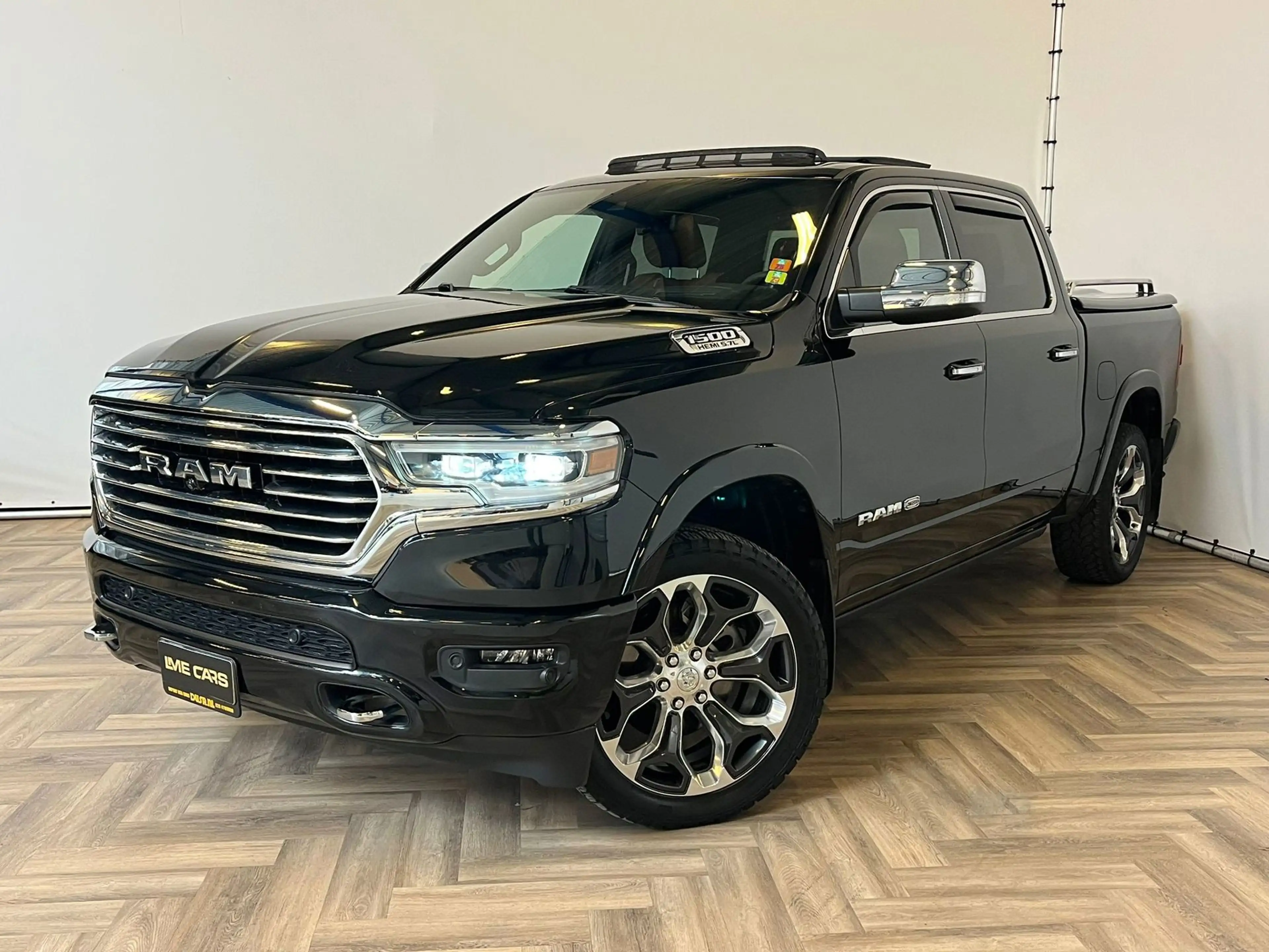 Dodge RAM 1500 5.7 V8 4x4 Crew Cab Longhorn|NAP|HUD|PANO|LUC — photo 6