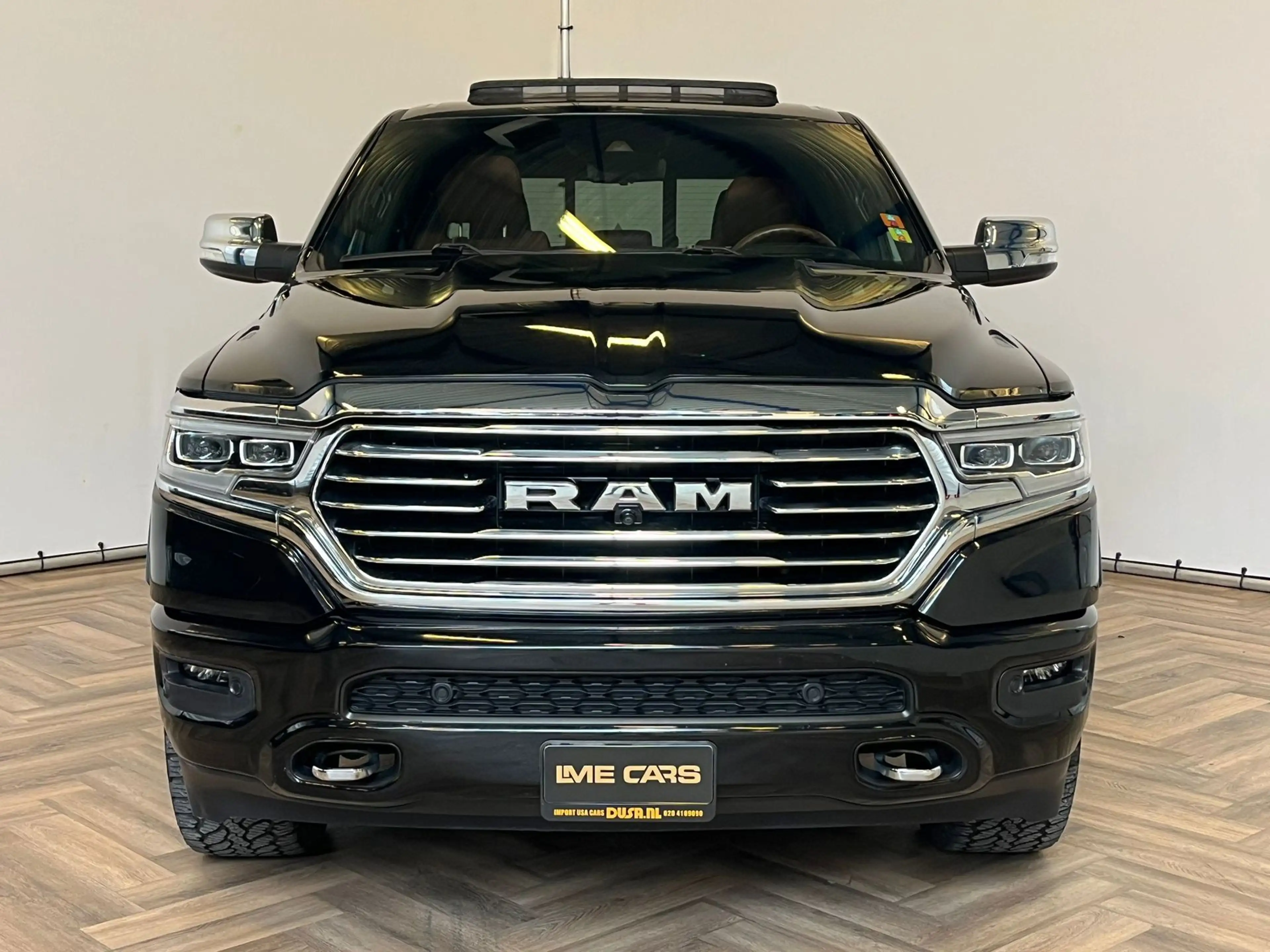 Dodge RAM 1500 5.7 V8 4x4 Crew Cab Longhorn|NAP|HUD|PANO|LUC — photo 5