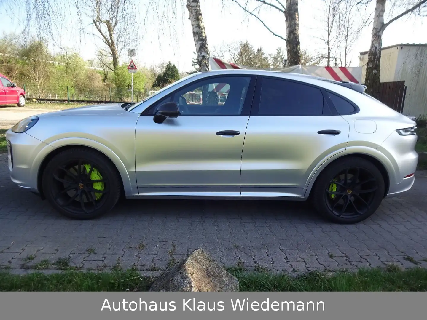 Porsche Cayenne Turbo E-Hybrid Coupé - 1.Hd/orig. 15 TKM Schwarz - 2