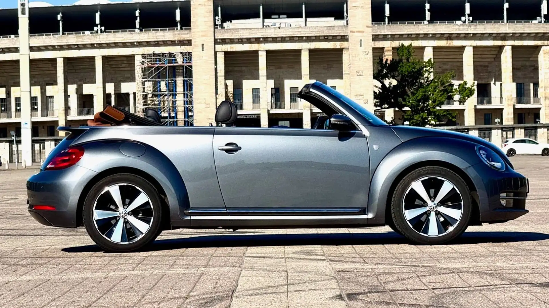 Volkswagen Beetle The Beetle Cabriolet 1.2 TSI Karmann Sonderedition Grau - 2