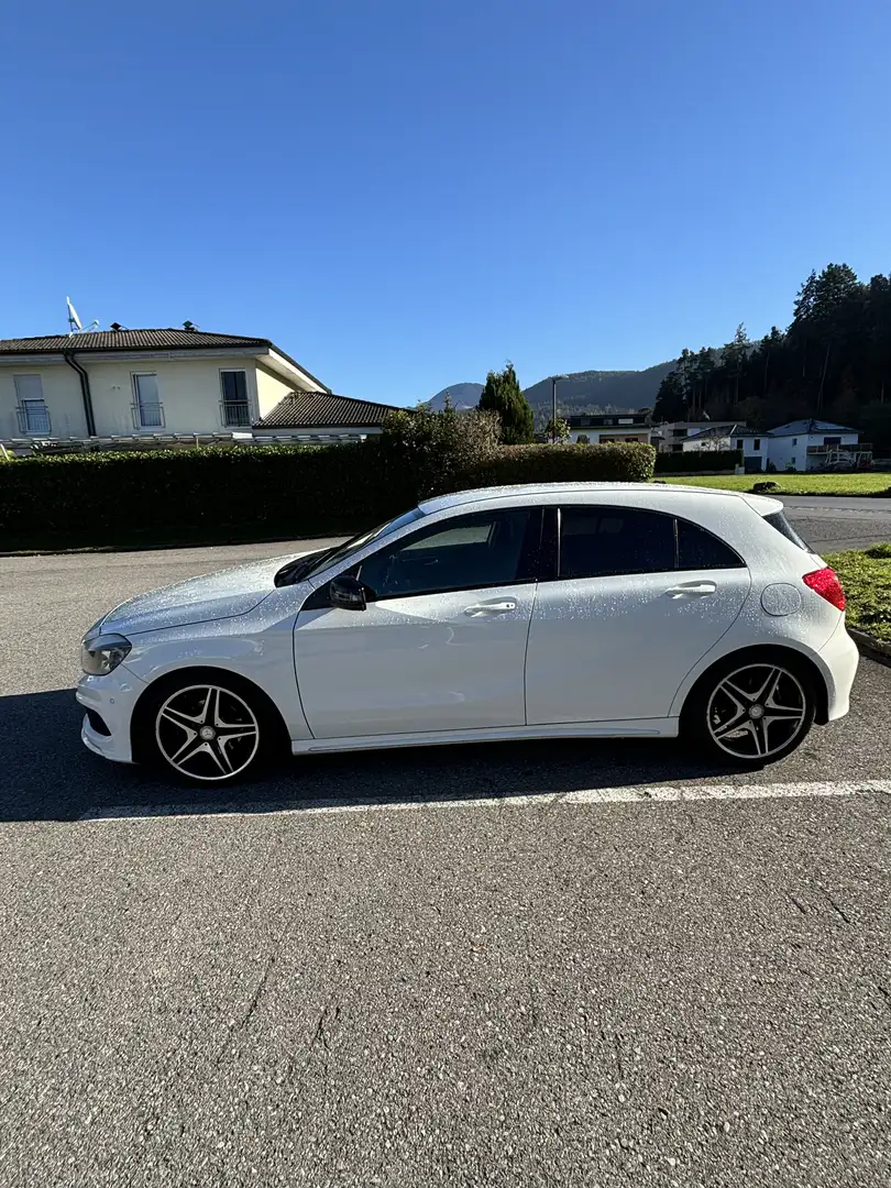 Mercedes-Benz A 200 A 200 AMG Line Weiß - 2