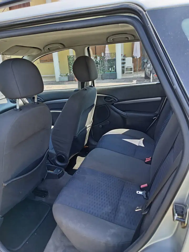 Ford Focus I 1998 SW SW 1.8 td Ambiente, foto 2