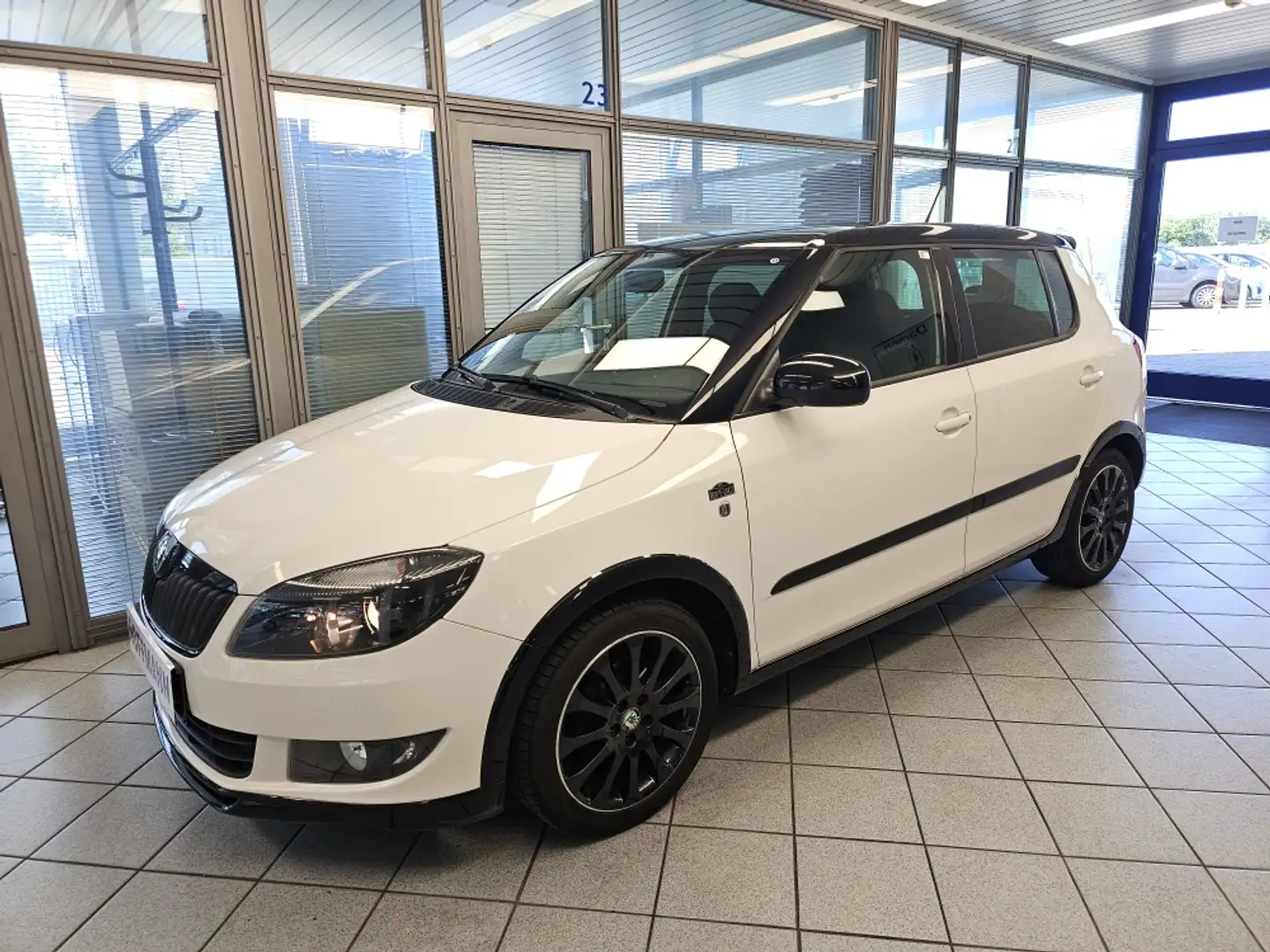 Skoda Fabia Monte Carlo Alufelgen,PDC,Klima,BT Weiß - 2