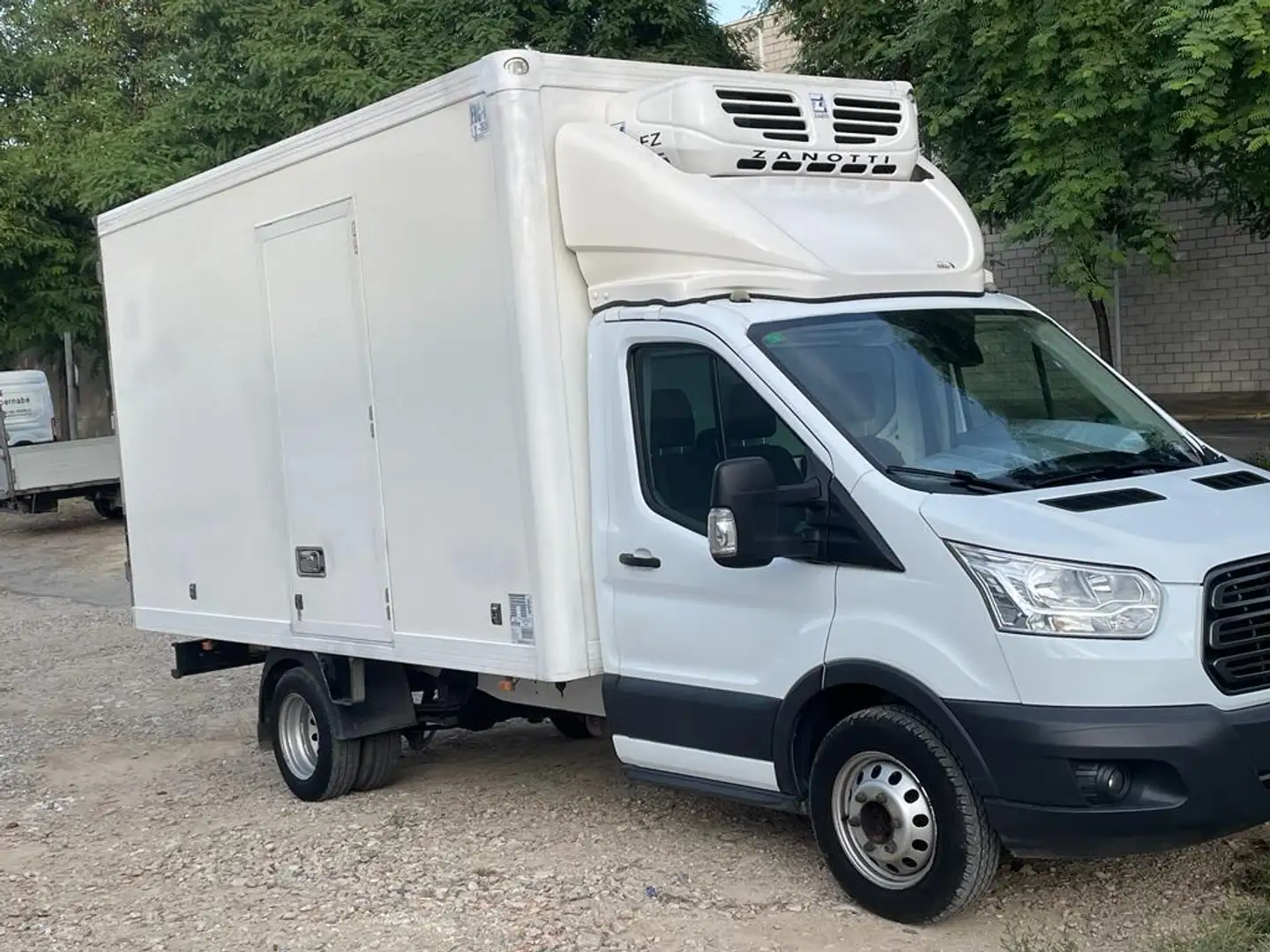 Ford Transit FT 350 L4 Chasis Trend 170 Blanco - 1