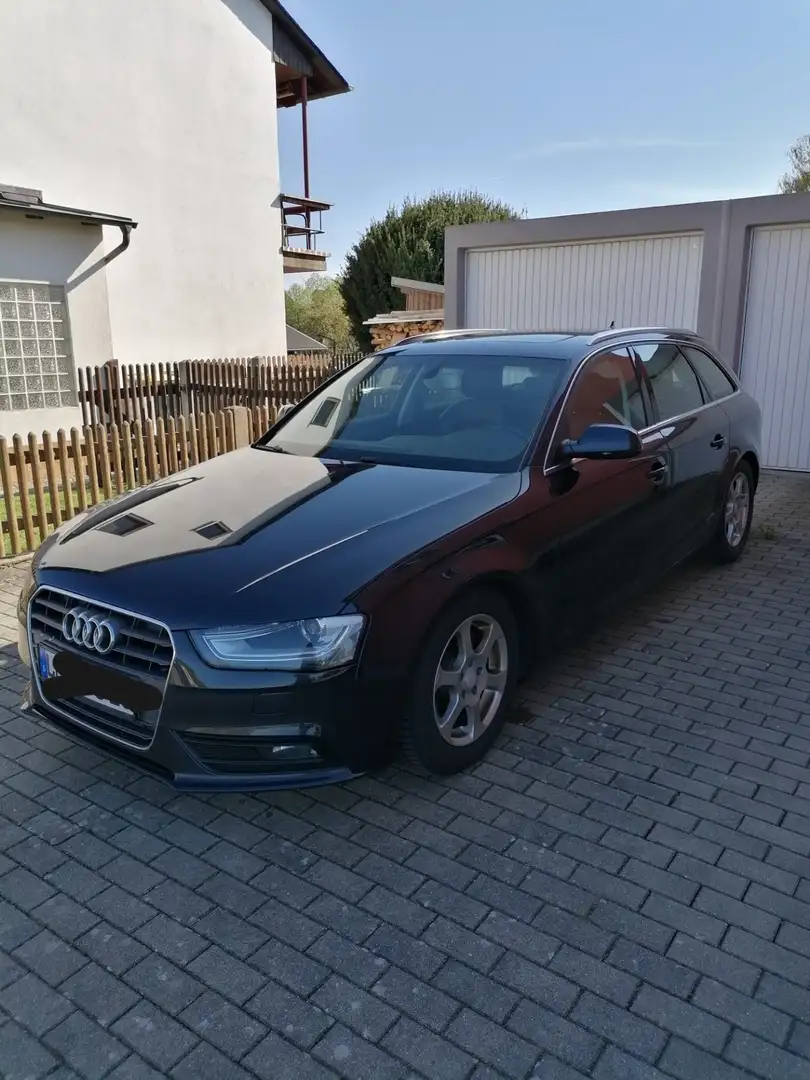 Audi A4 Ambiente Blau - 1