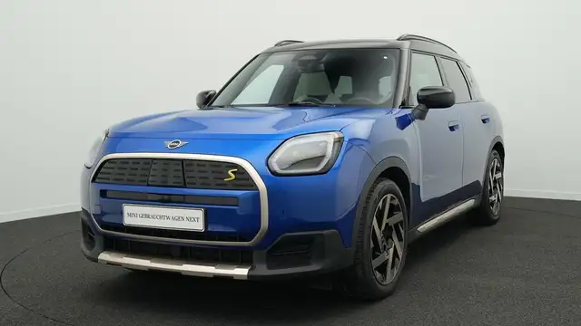 MINI Countryman SE All4 Favoured Trim