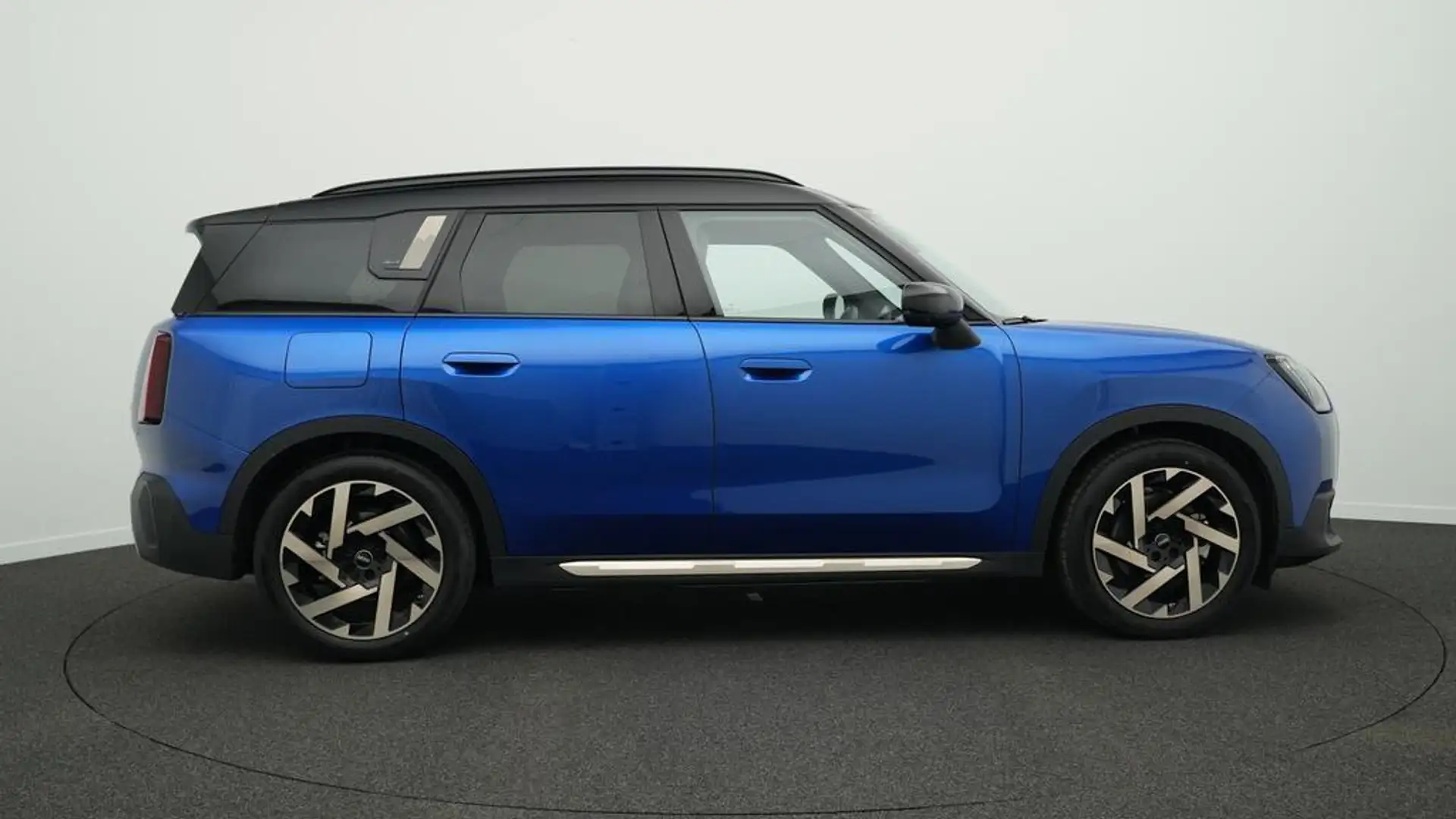MINI Countryman SE All4 Favoured Trim Blau - 2