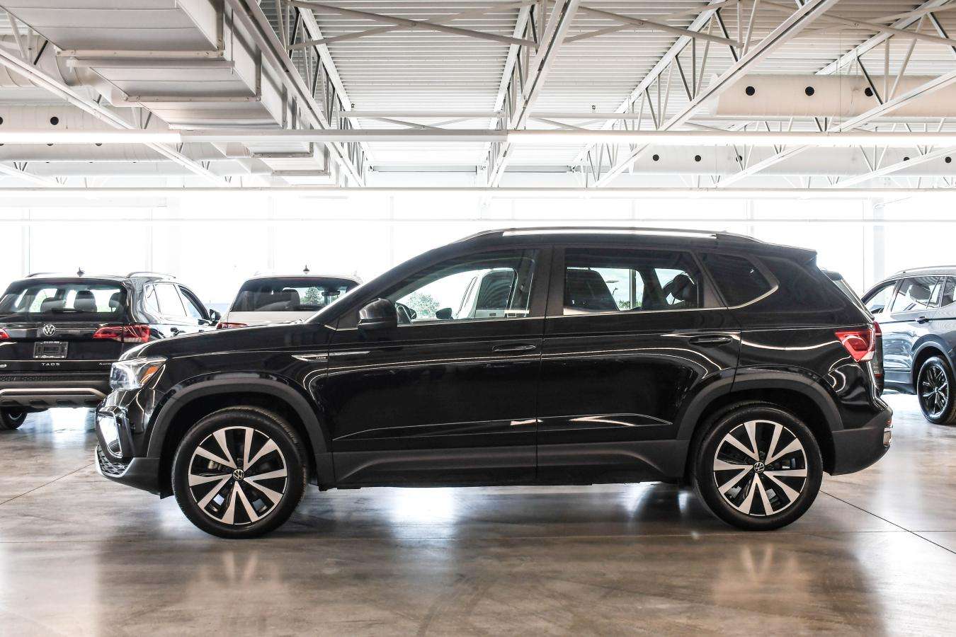 2023 Volkswagen Taos Comfortline 4MOTION *Disponibilité limitée* — снимка 1