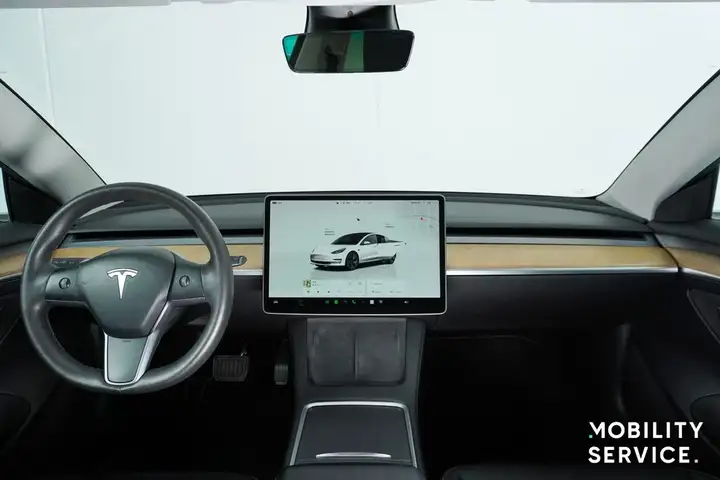 Tesla Model 3 2023, foto 10