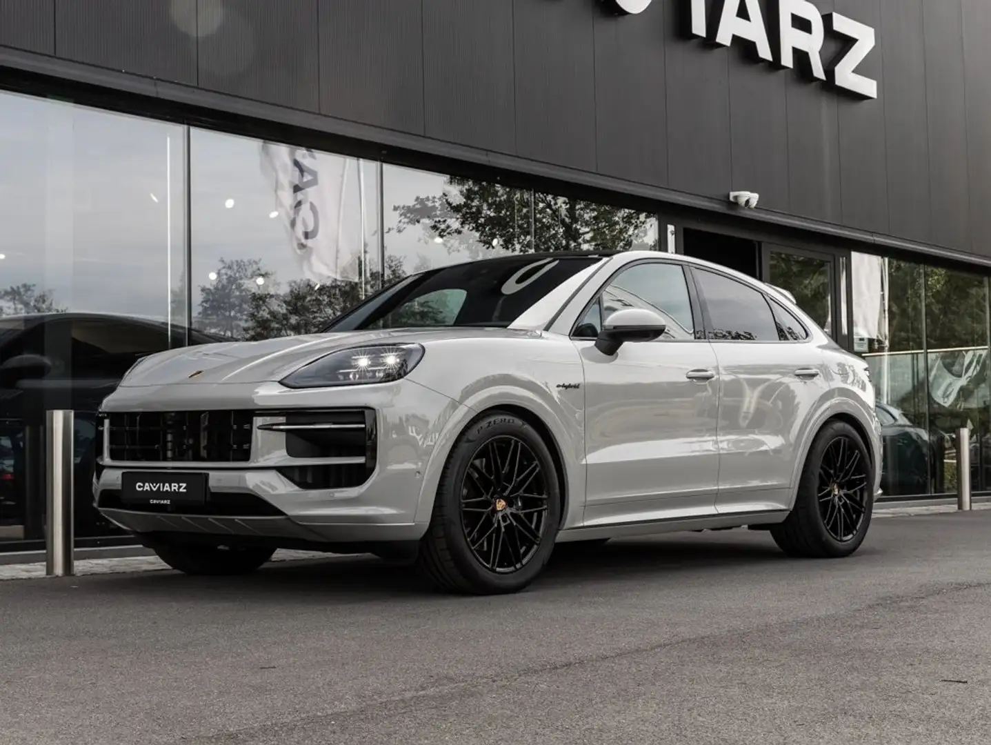 Porsche Cayenne E-HYB COUPE SPORTDES/UITL/HDMAT/ACC/18W/DISPL/BOSE Gris - 1