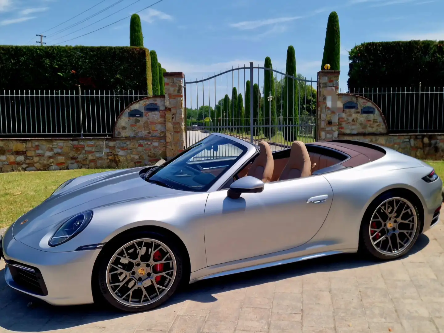 Porsche 992 4s cabrio Argento - 2
