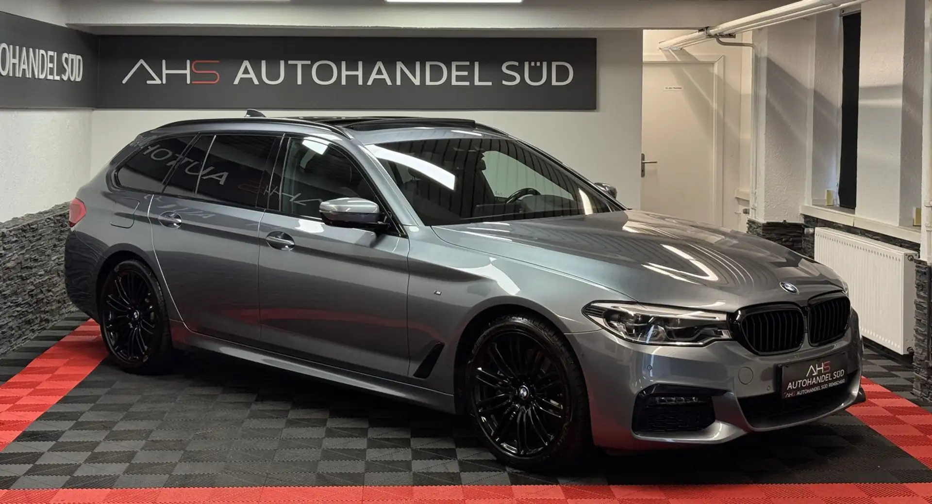 BMW 530 d M Sport*PANO*HUD*360°*AHK*S.CLOSE* Grau - 2