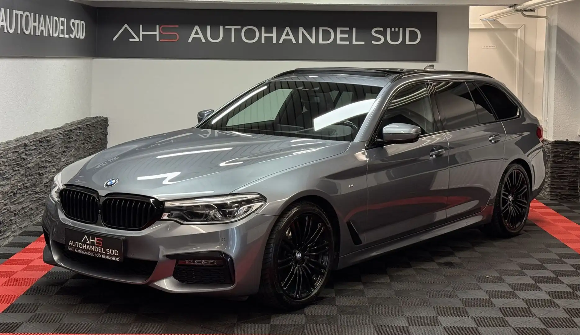 BMW 530 d M Sport*PANO*HUD*360°*AHK*S.CLOSE* Grau - 1