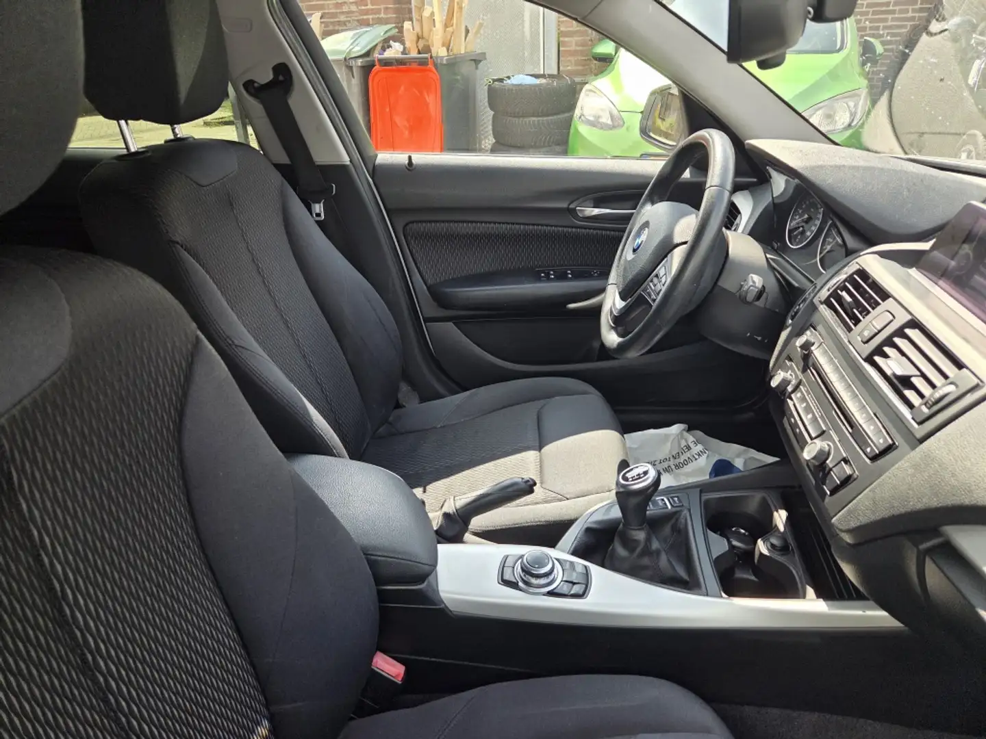 BMW 114 1-serie 114i EDE Business Grijs - 2