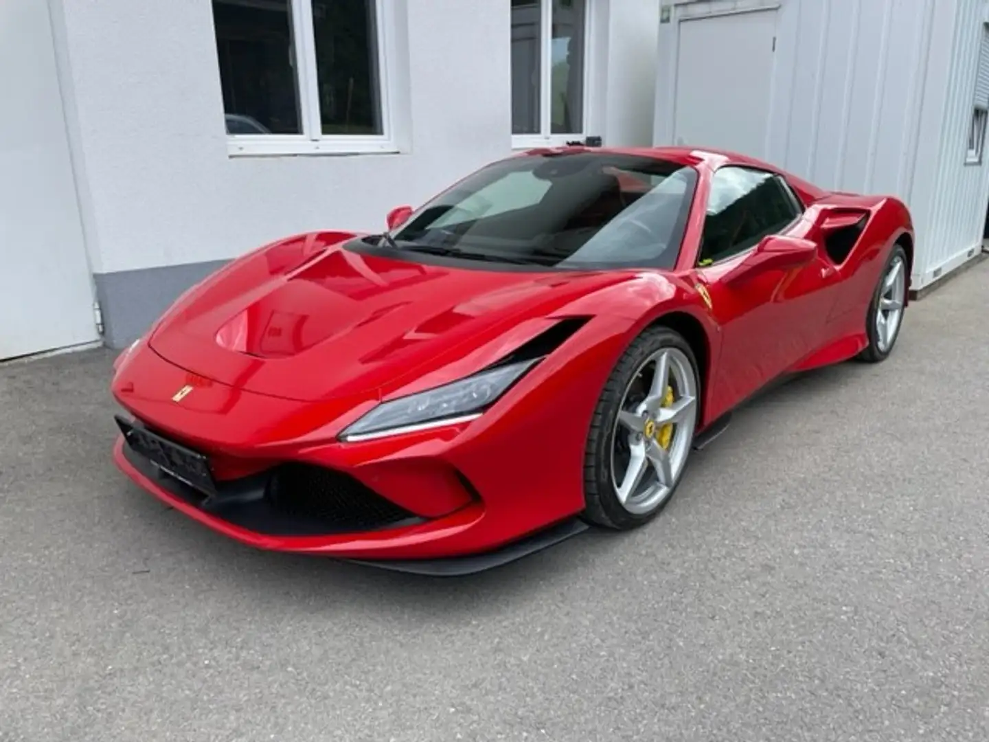 Ferrari F8 Spider Rot - 1