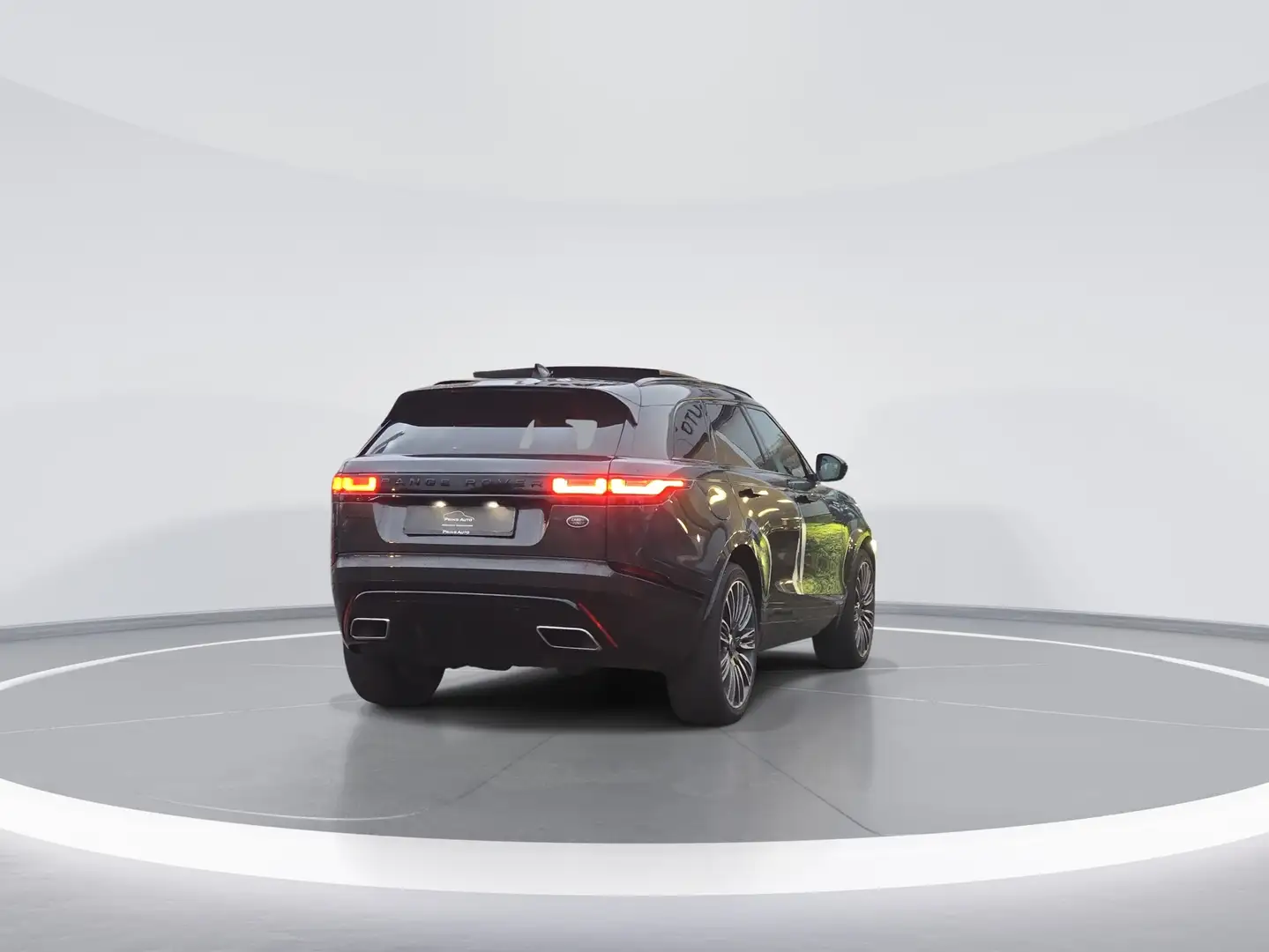 Land Rover Range Rover Velar 3.0 V6 AWD R-Dynamic HSE |PANO|MEMORY|DEALER ONDER Grijs - 2