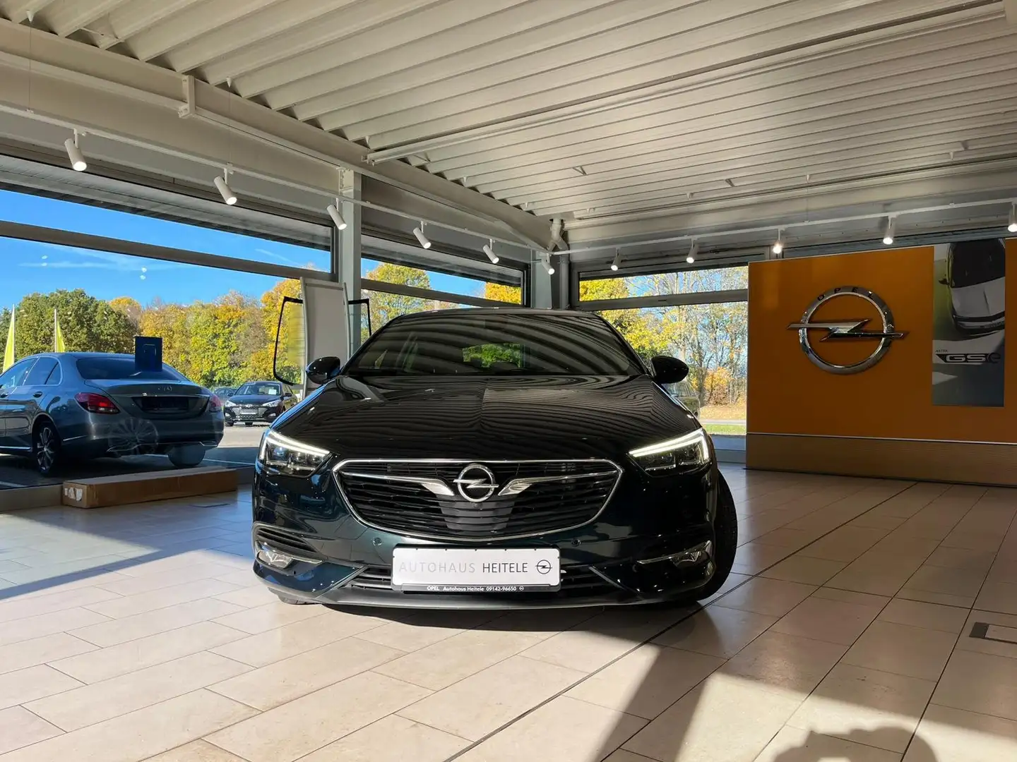 Opel Insignia Exclusive 4x4  el. Sitze Navi inkl. Dachtraäger Vert - 2