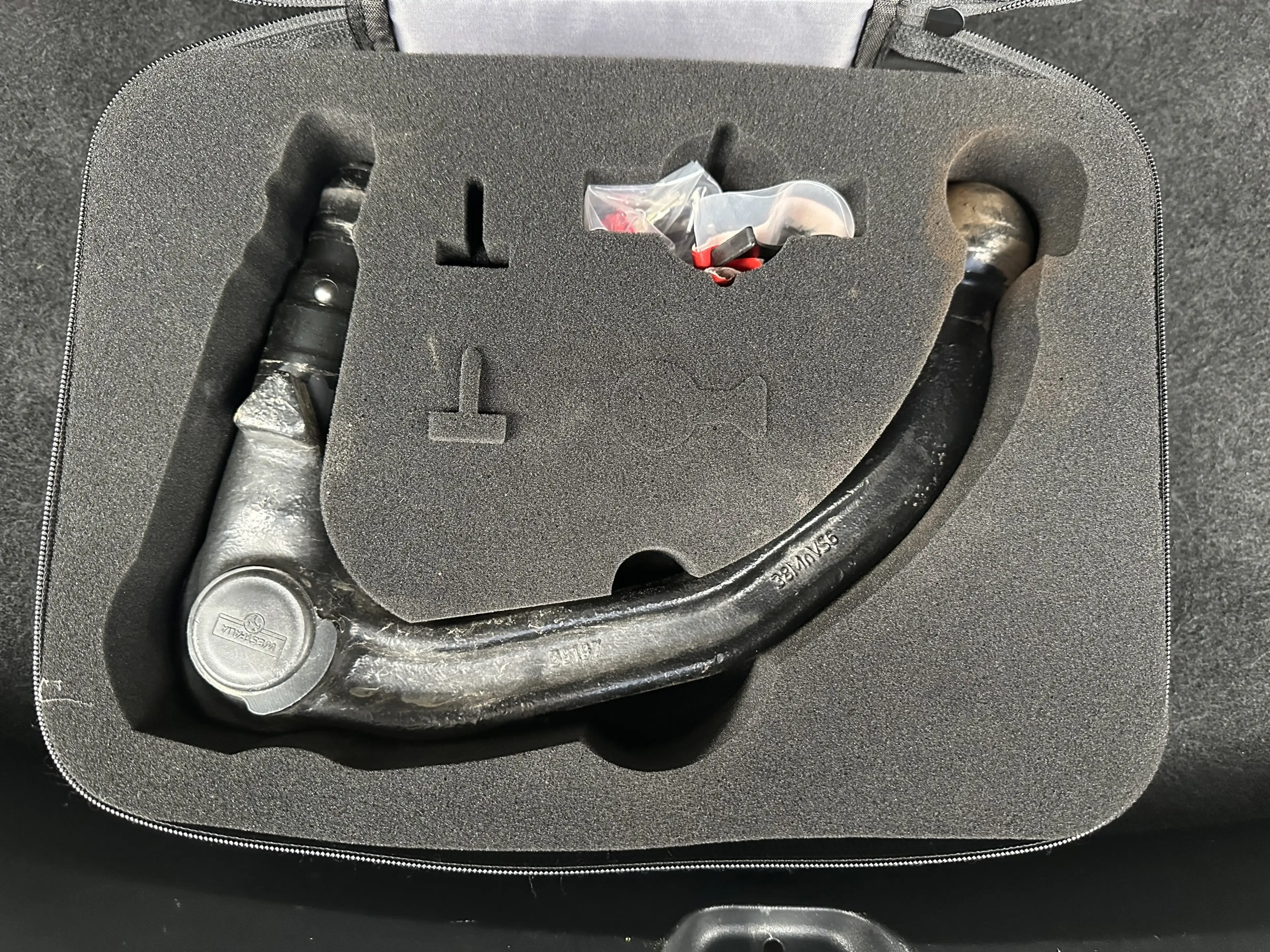 Tesla Model 3 LR Dual AWD AHK Pano Ryzen Wärmepumpe — photo 8